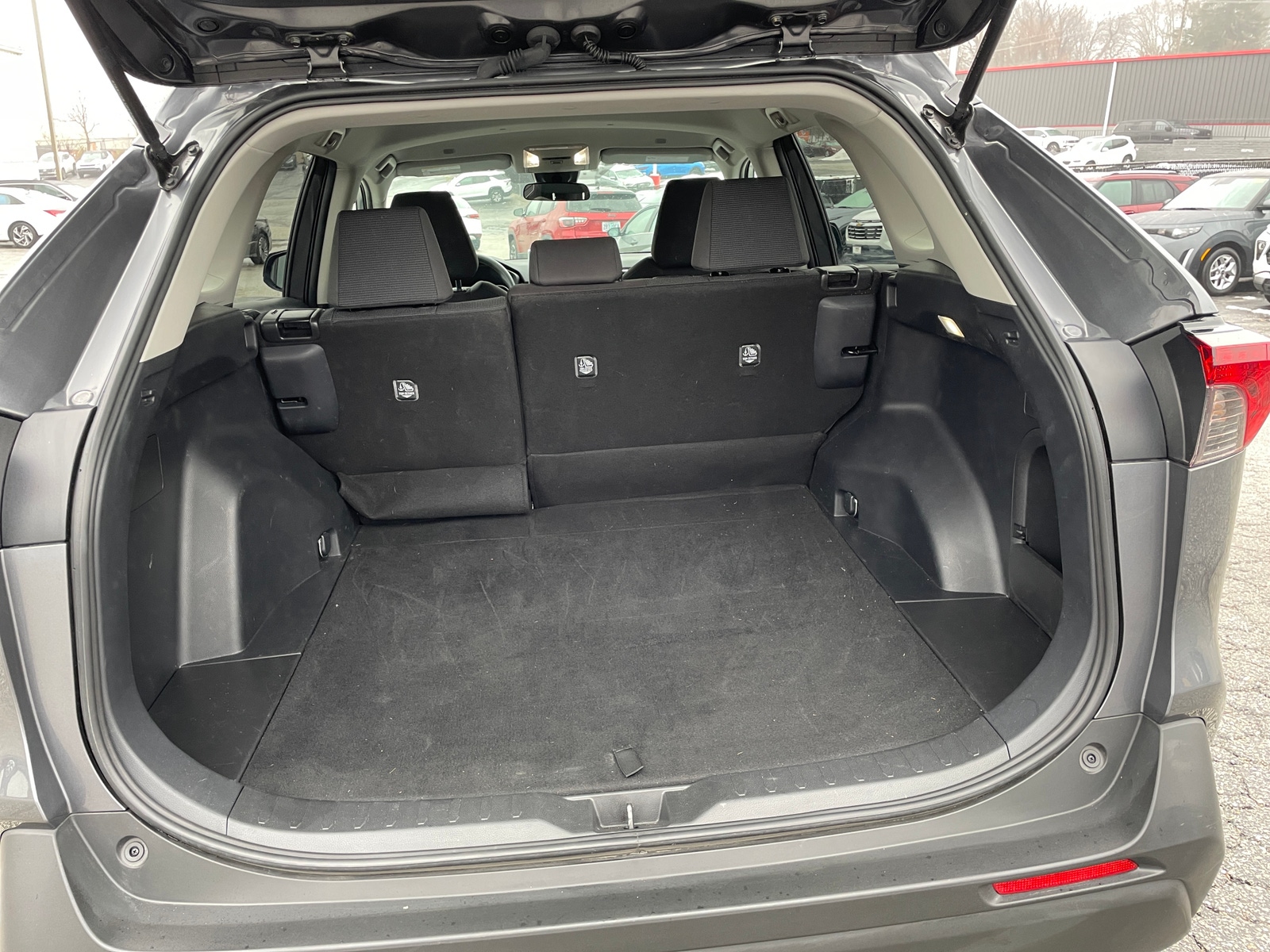 Thumbnail: 2025 Toyota RAV4 - 6