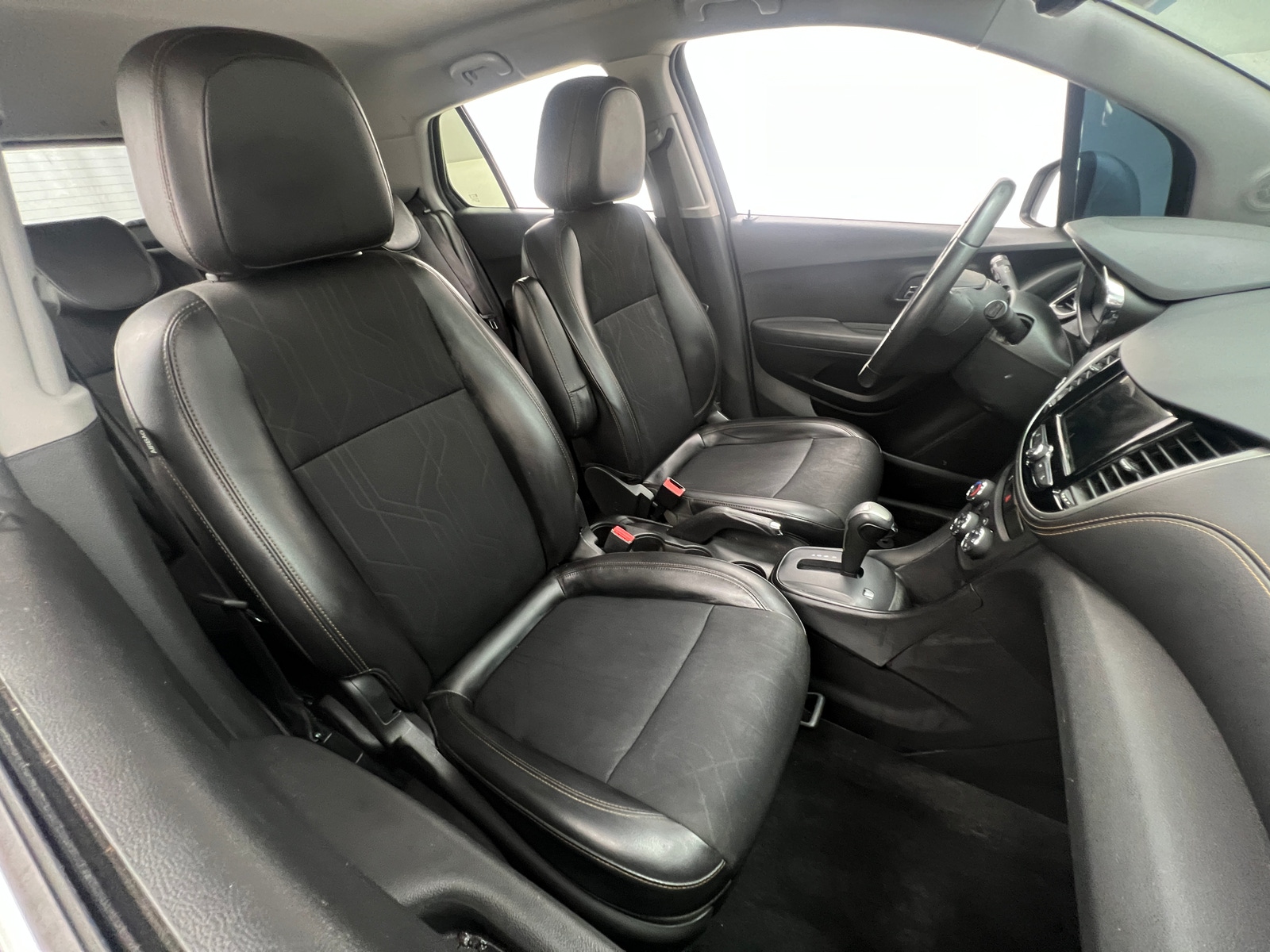 Thumbnail: 2019 Chevrolet Trax - 2