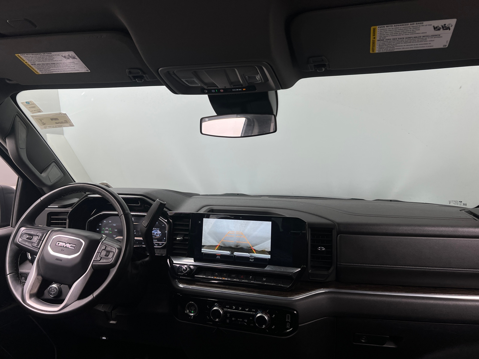 Thumbnail: 2024 GMC Sierra 1500 - 3