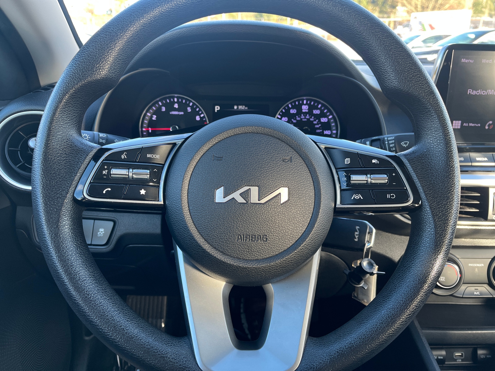 Thumbnail: 2023 Kia Forte - 5