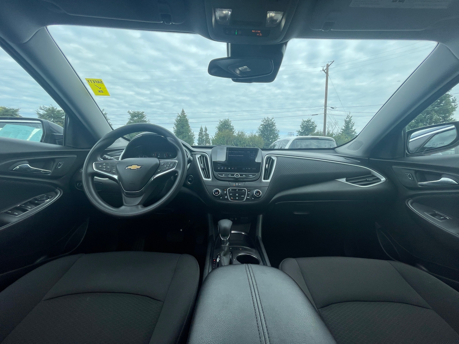 Thumbnail: 2024 Chevrolet Malibu - 3