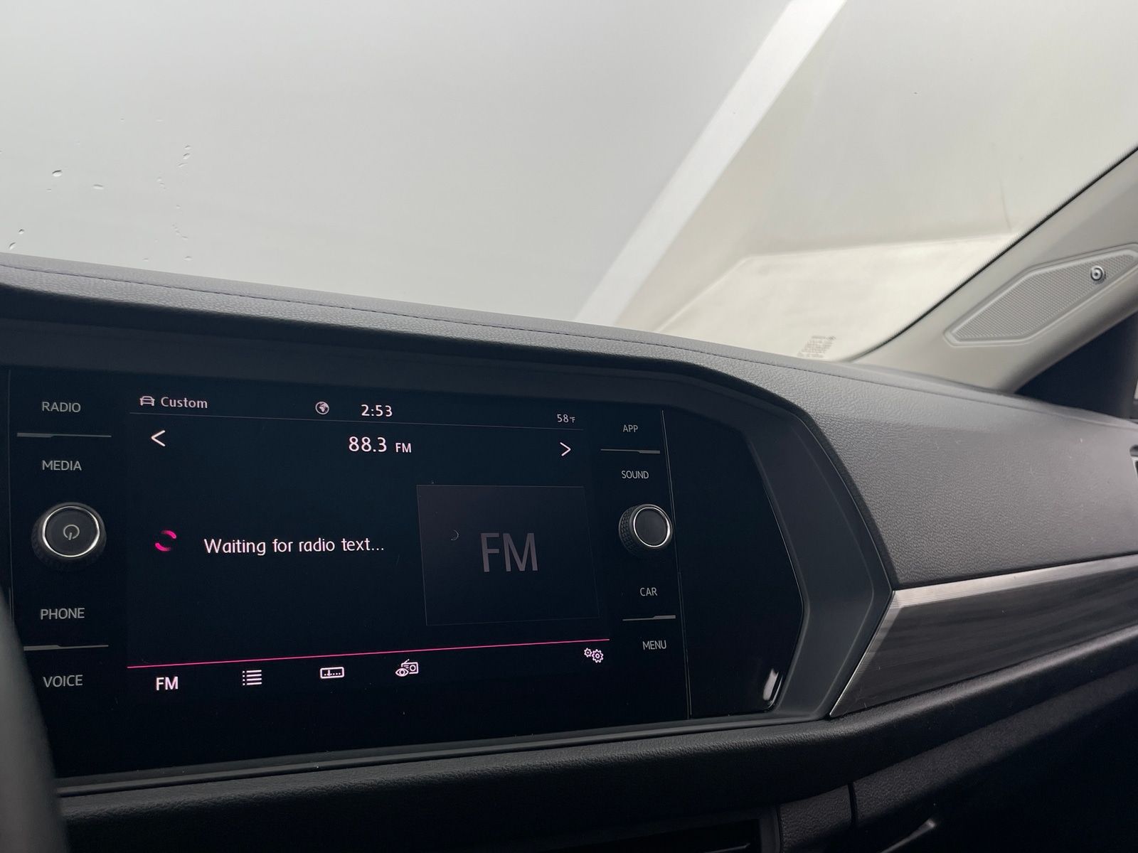 Thumbnail: 2020 Volkswagen Jetta - 3