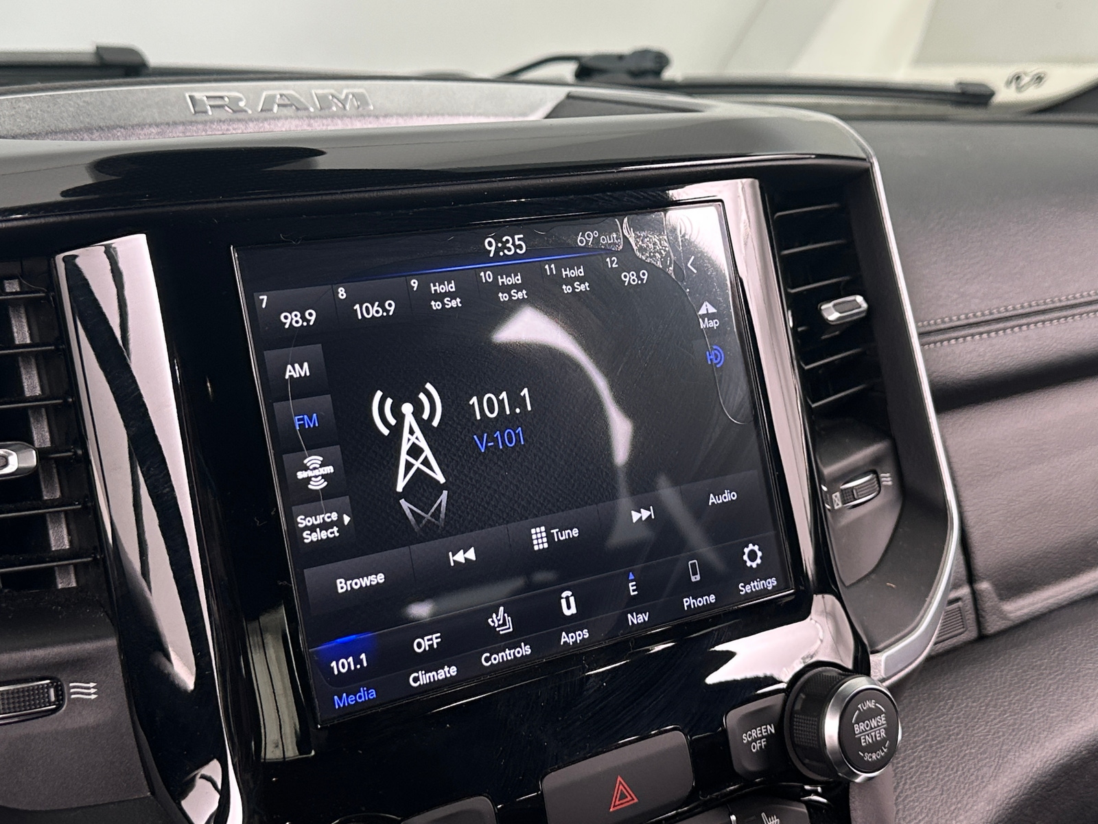 Thumbnail: 2020 RAM 1500 - 3