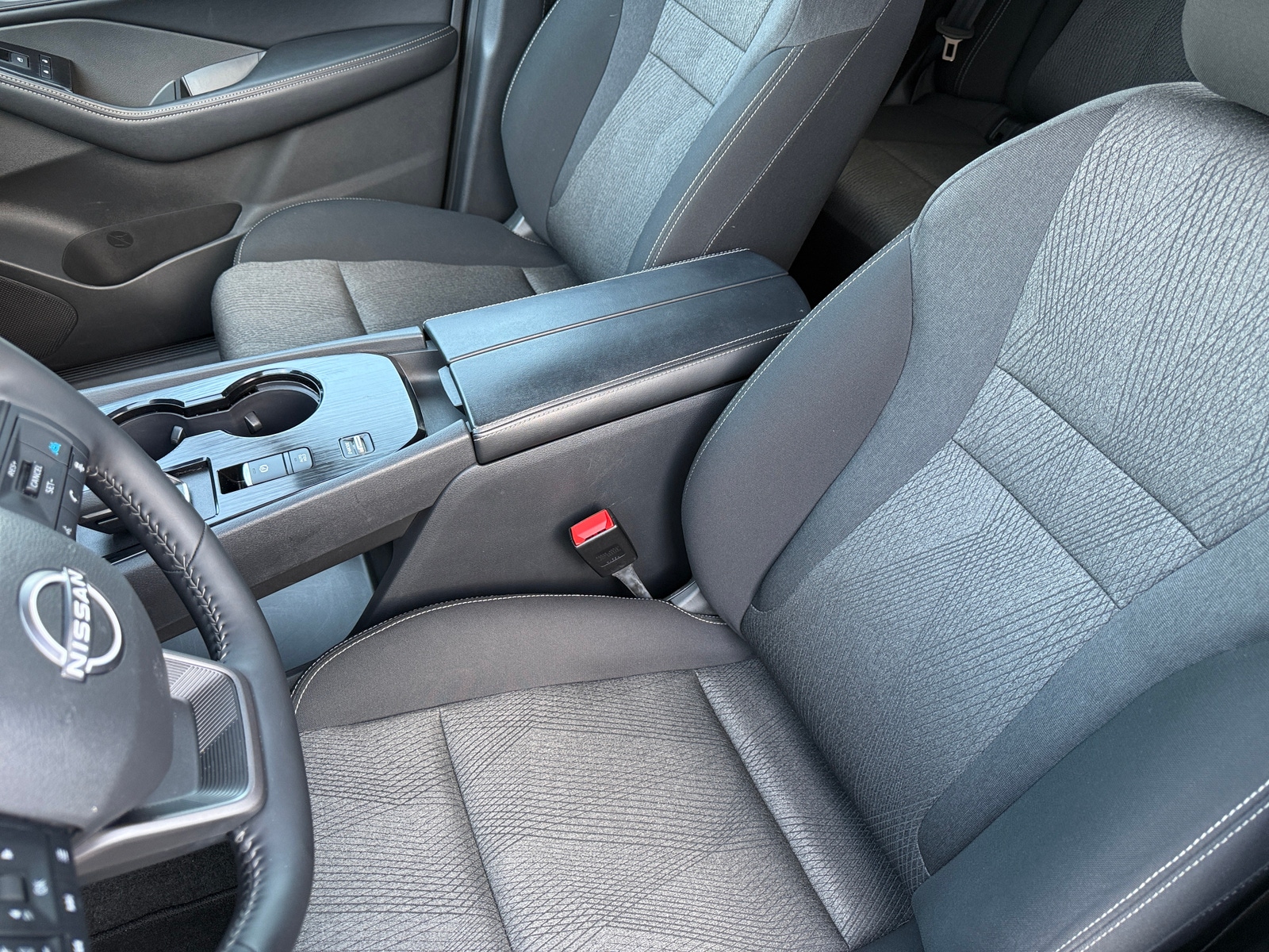 Thumbnail: 2025 Nissan Rogue - 2