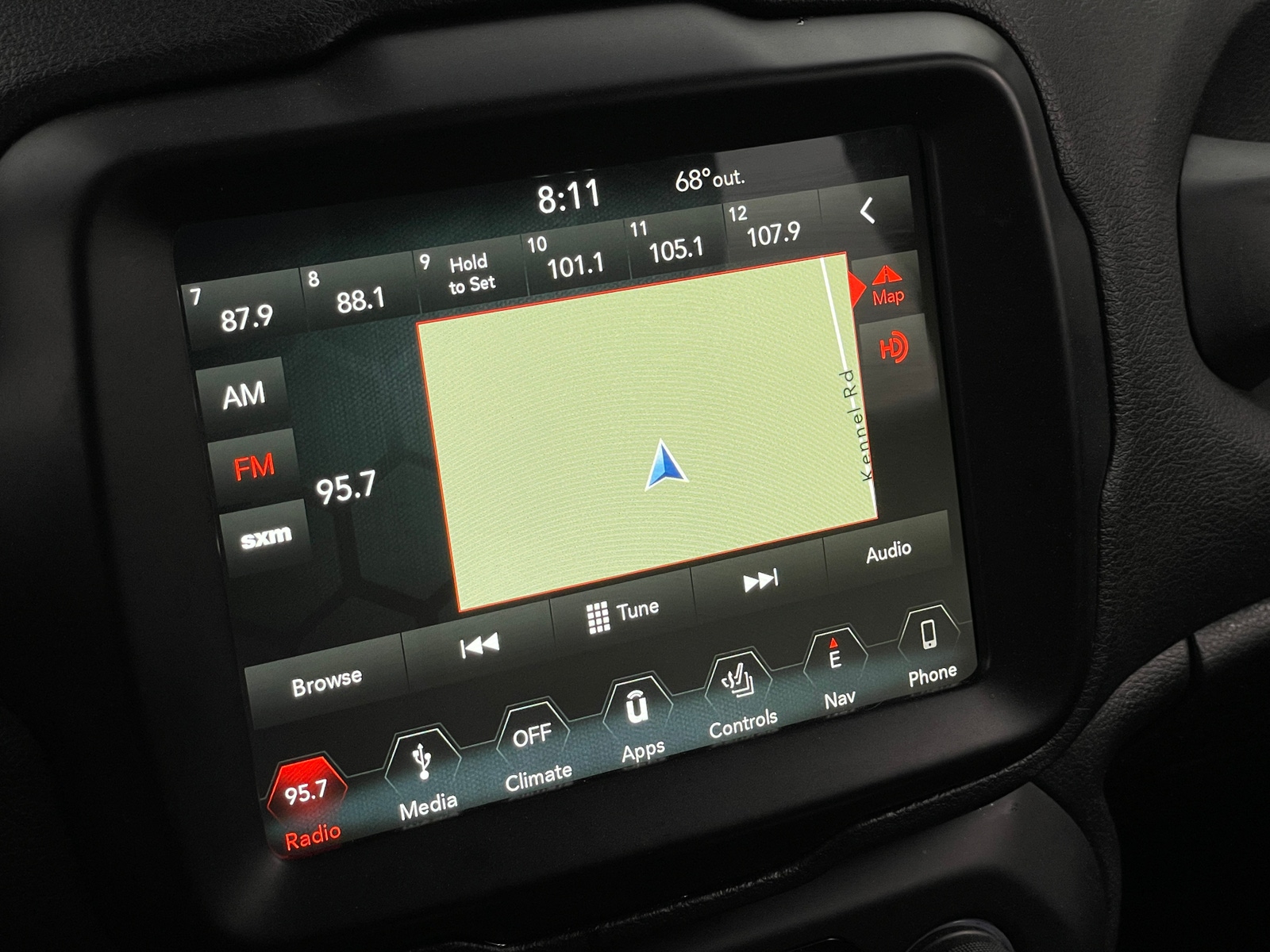 Thumbnail: 2018 Jeep Renegade - 4