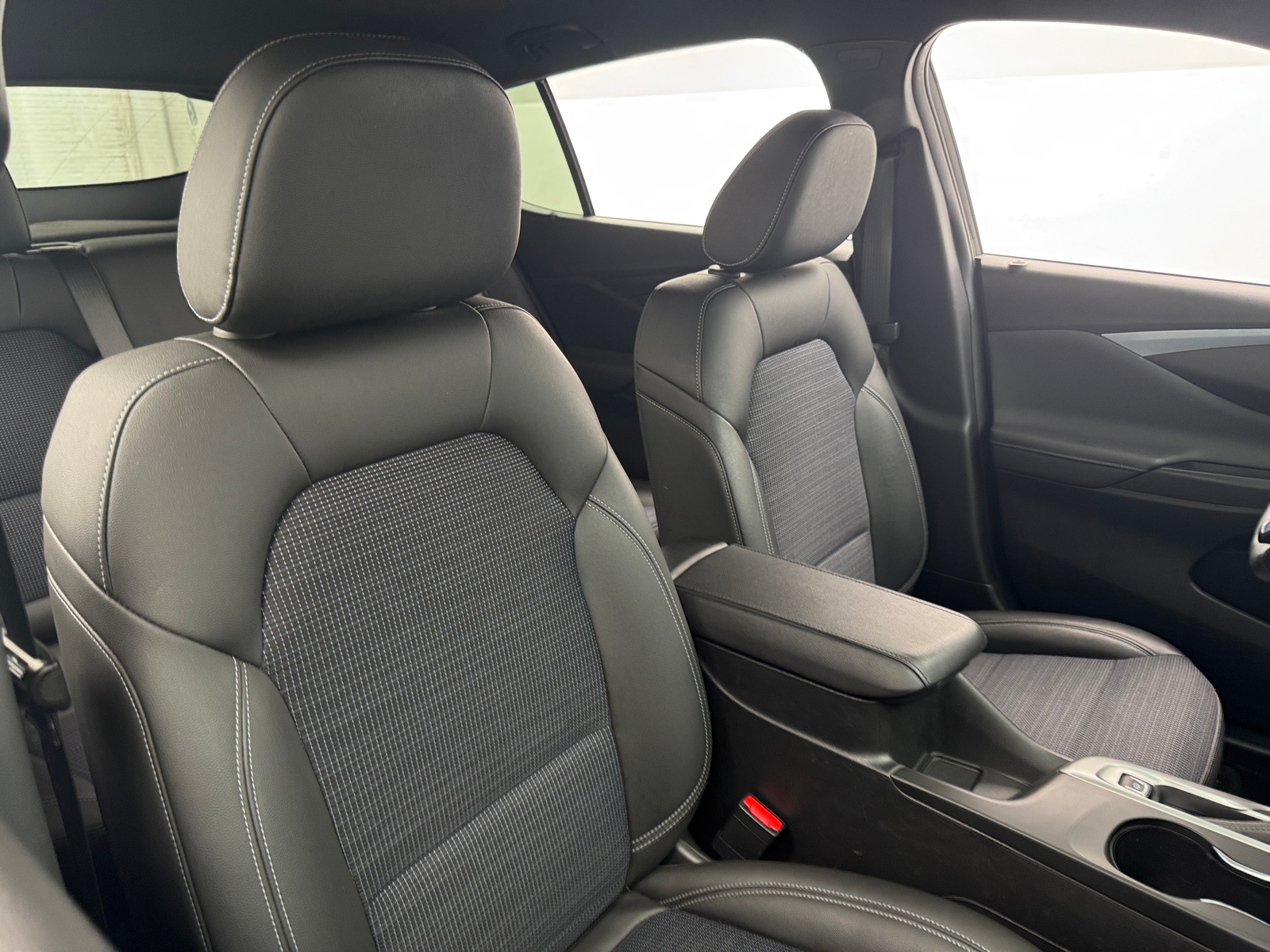 Thumbnail: 2024 Buick Envista - 2