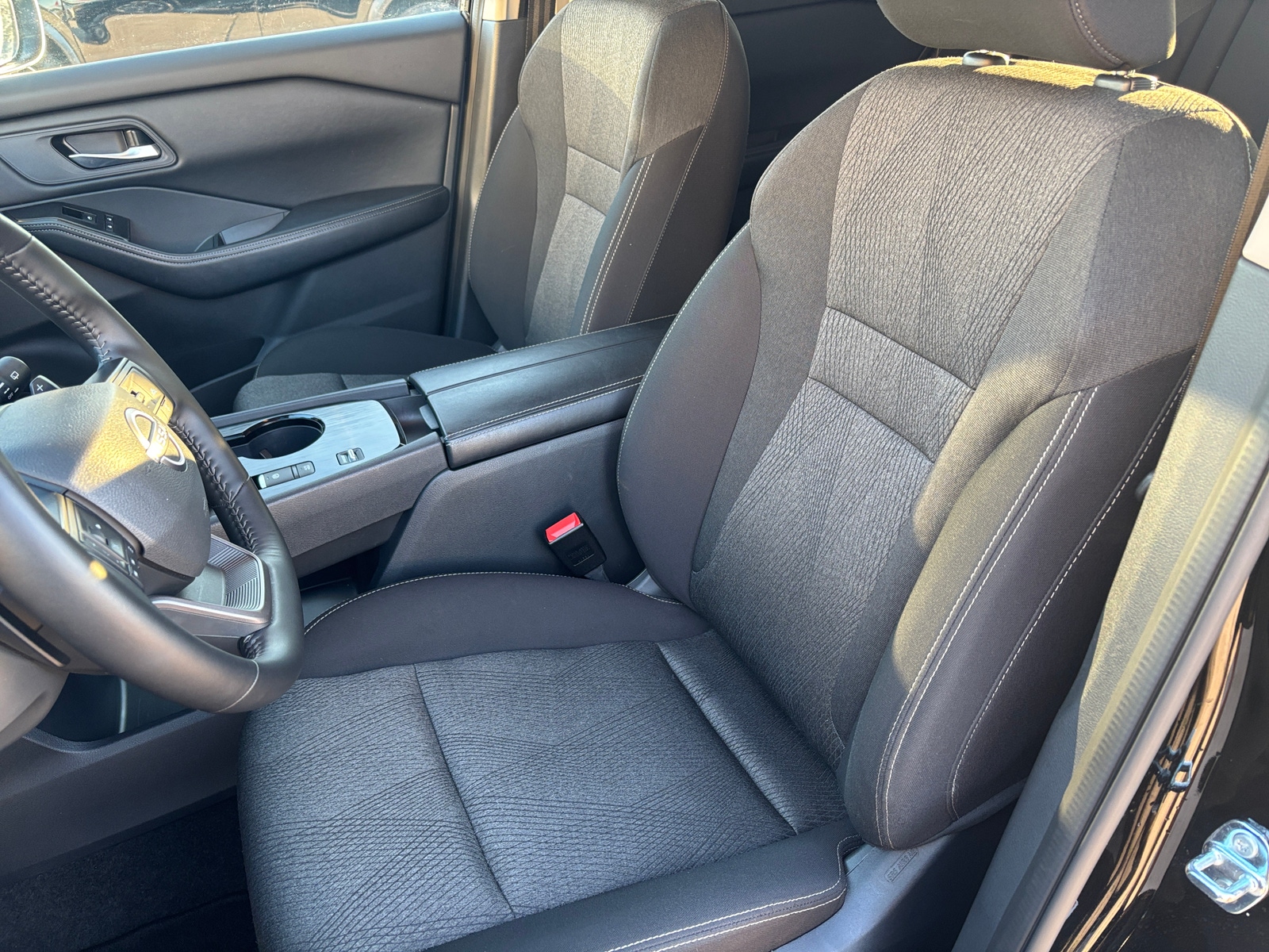 Thumbnail: 2025 Nissan Rogue - 2