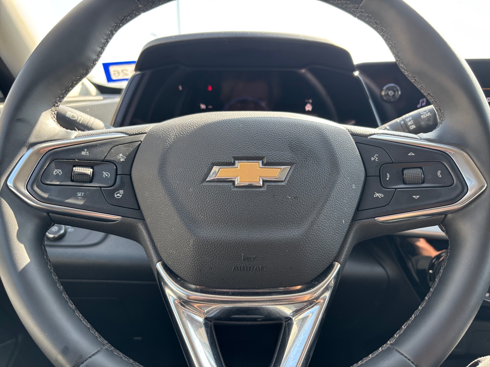 Thumbnail: 2025 Chevrolet Trax - 5