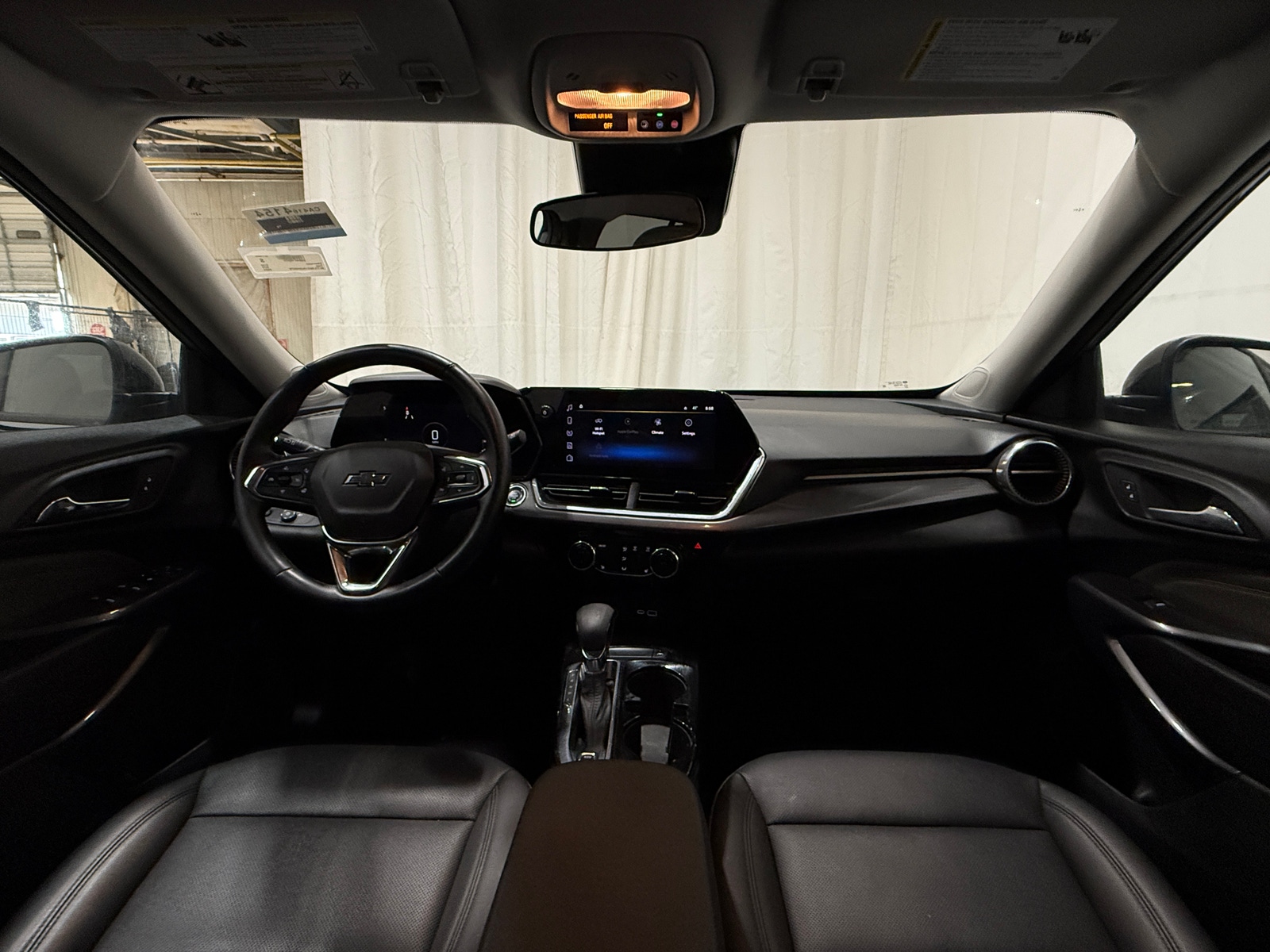 Thumbnail: 2024 Chevrolet Trax - 2