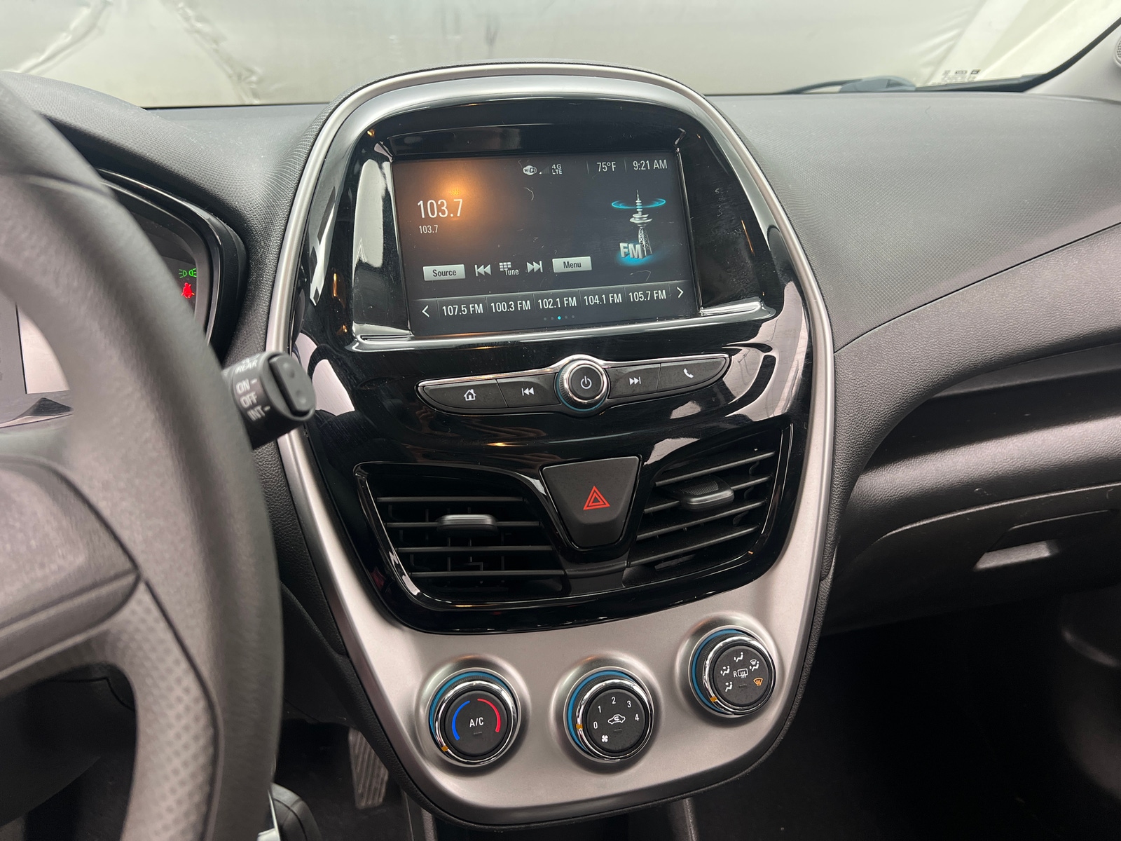 Thumbnail: 2017 Chevrolet Spark - 4