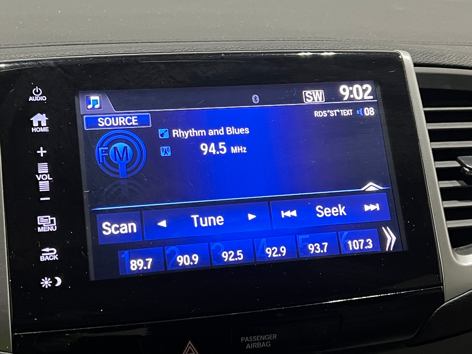 Thumbnail: 2017 Honda Pilot - 3