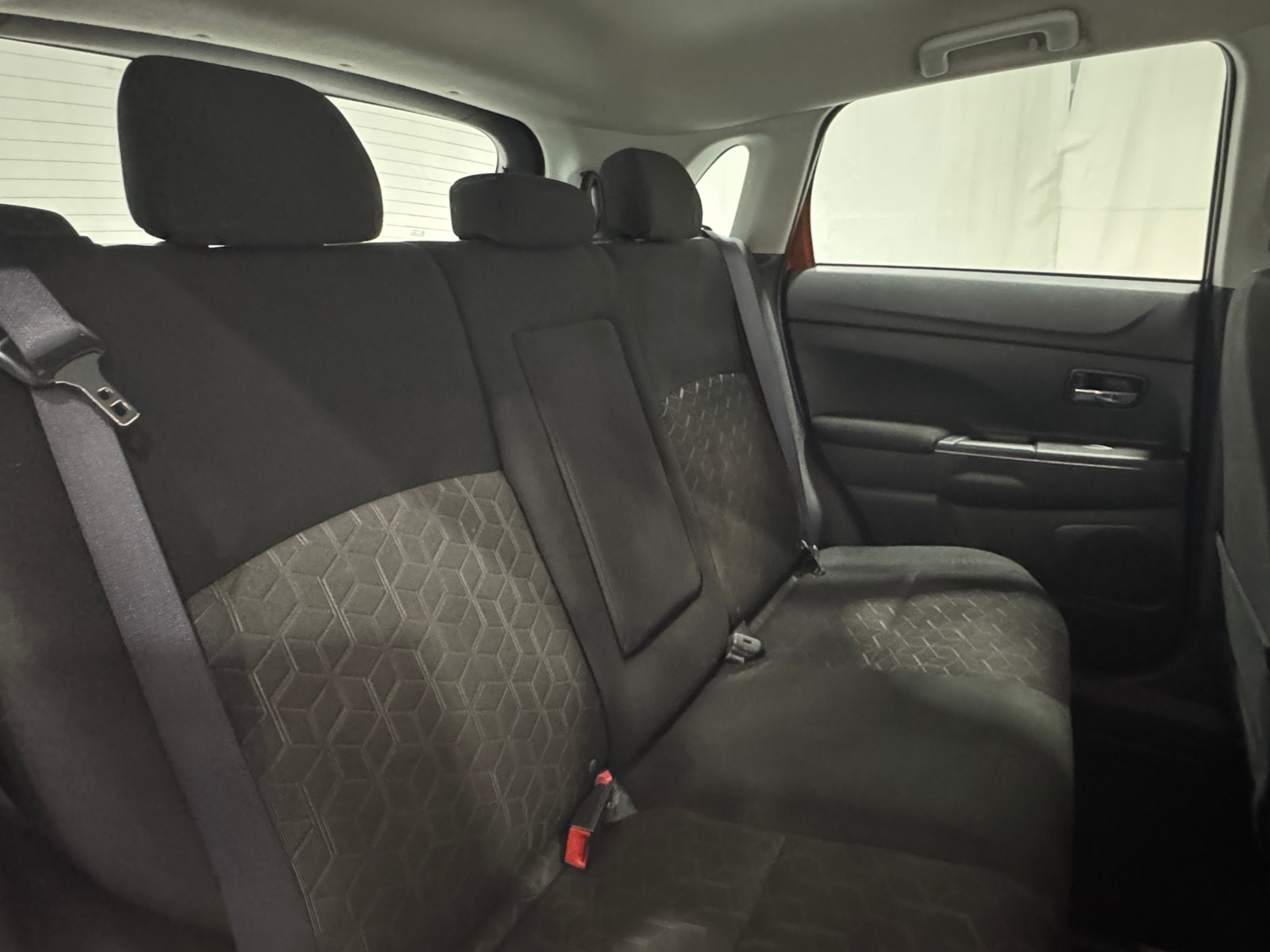 Thumbnail: 2023 Mitsubishi Outlander Sport - 6