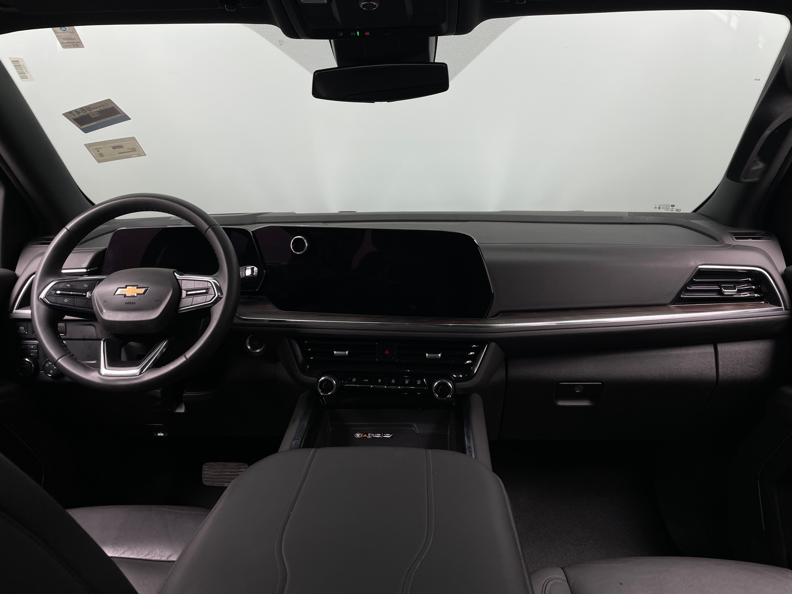 Thumbnail: 2025 Chevrolet Tahoe - 2