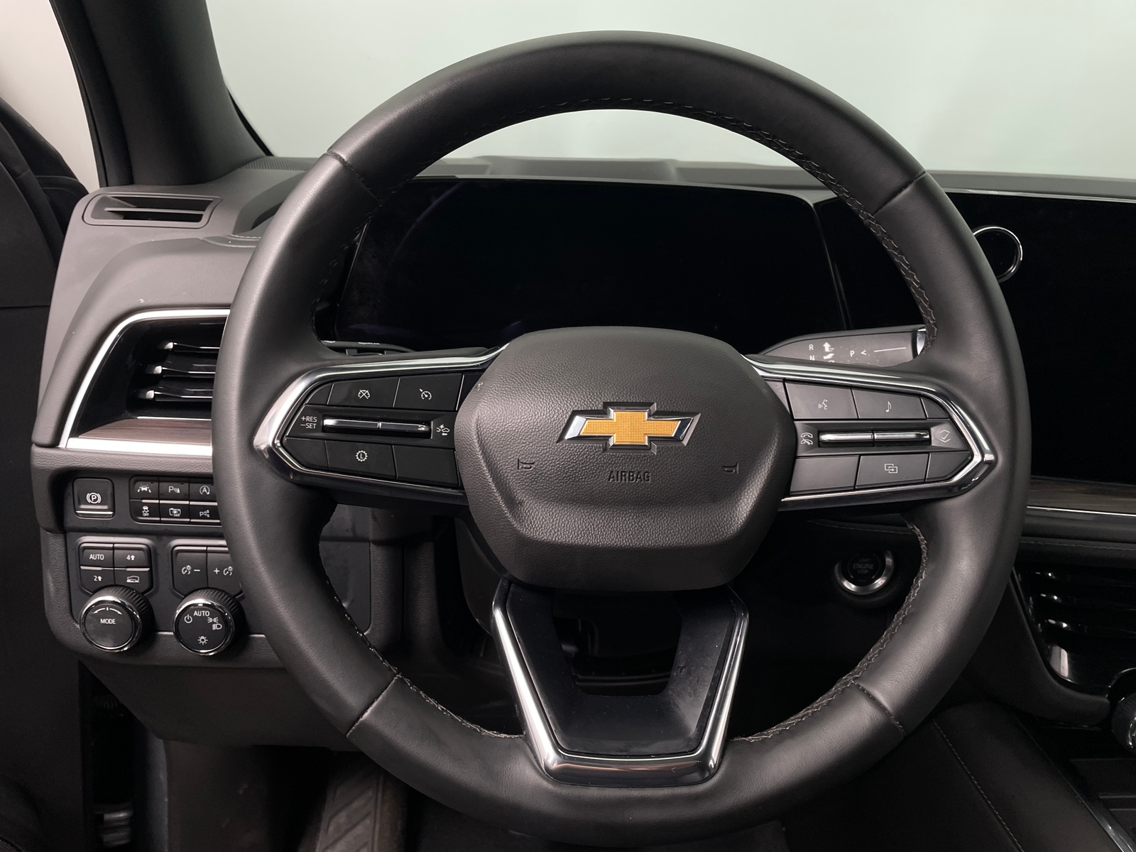 Thumbnail: 2025 Chevrolet Tahoe - 4