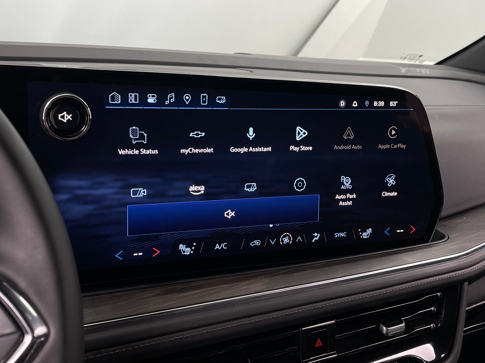 Thumbnail: 2025 Chevrolet Tahoe - 3