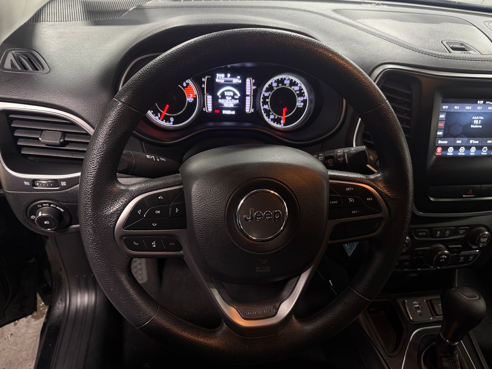 Thumbnail: 2019 Jeep Cherokee - 5