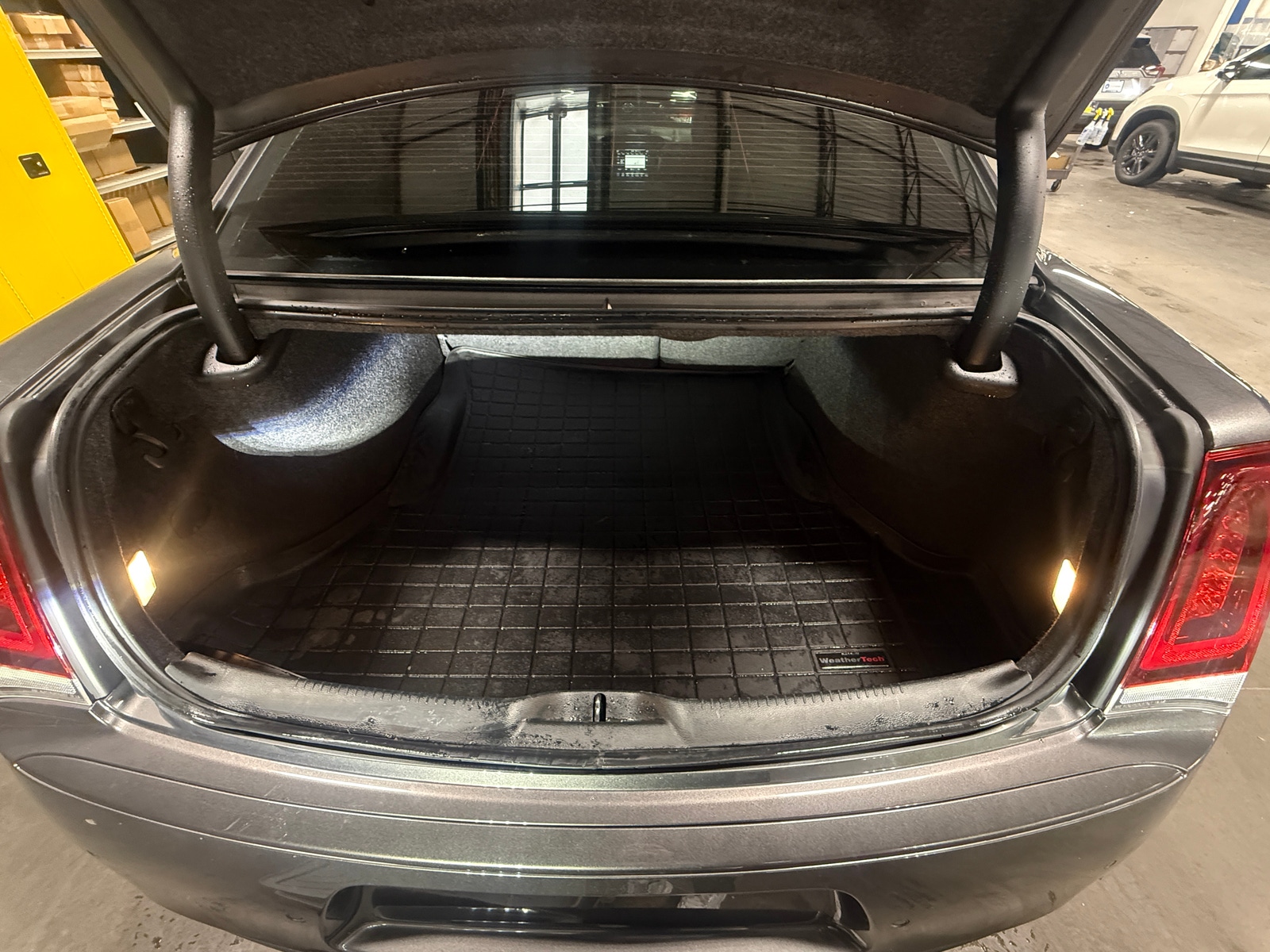 Thumbnail: 2018 Chrysler 300 - 6