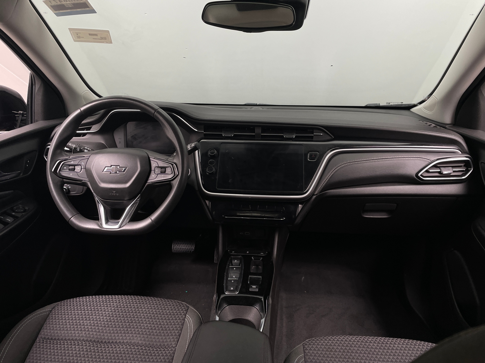 Thumbnail: 2023 Chevrolet Bolt EUV - 3