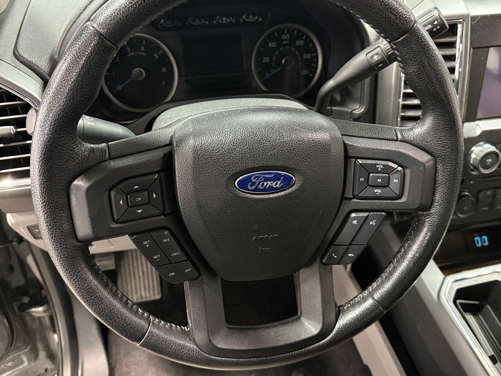 Thumbnail: 2016 Ford Econoline - 5