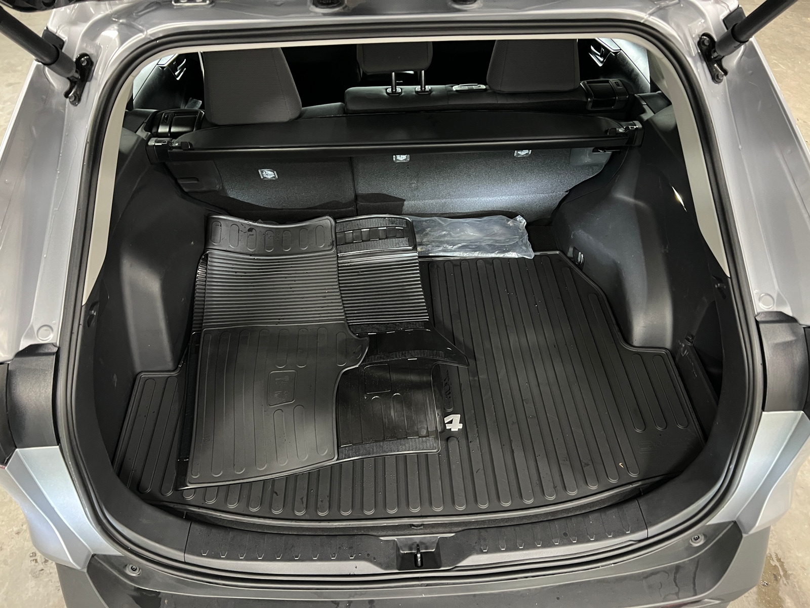 Thumbnail: 2025 Toyota RAV4 - 7