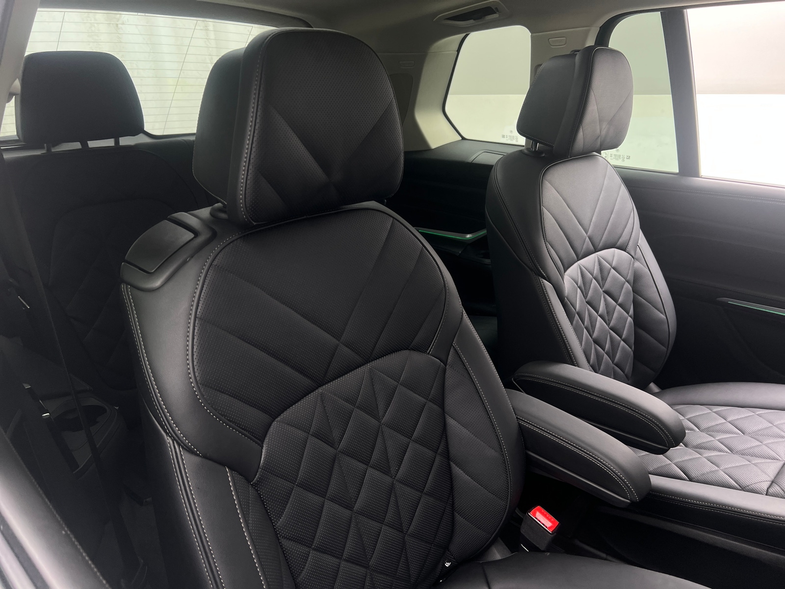 Thumbnail: 2024 BMW X7 - 5