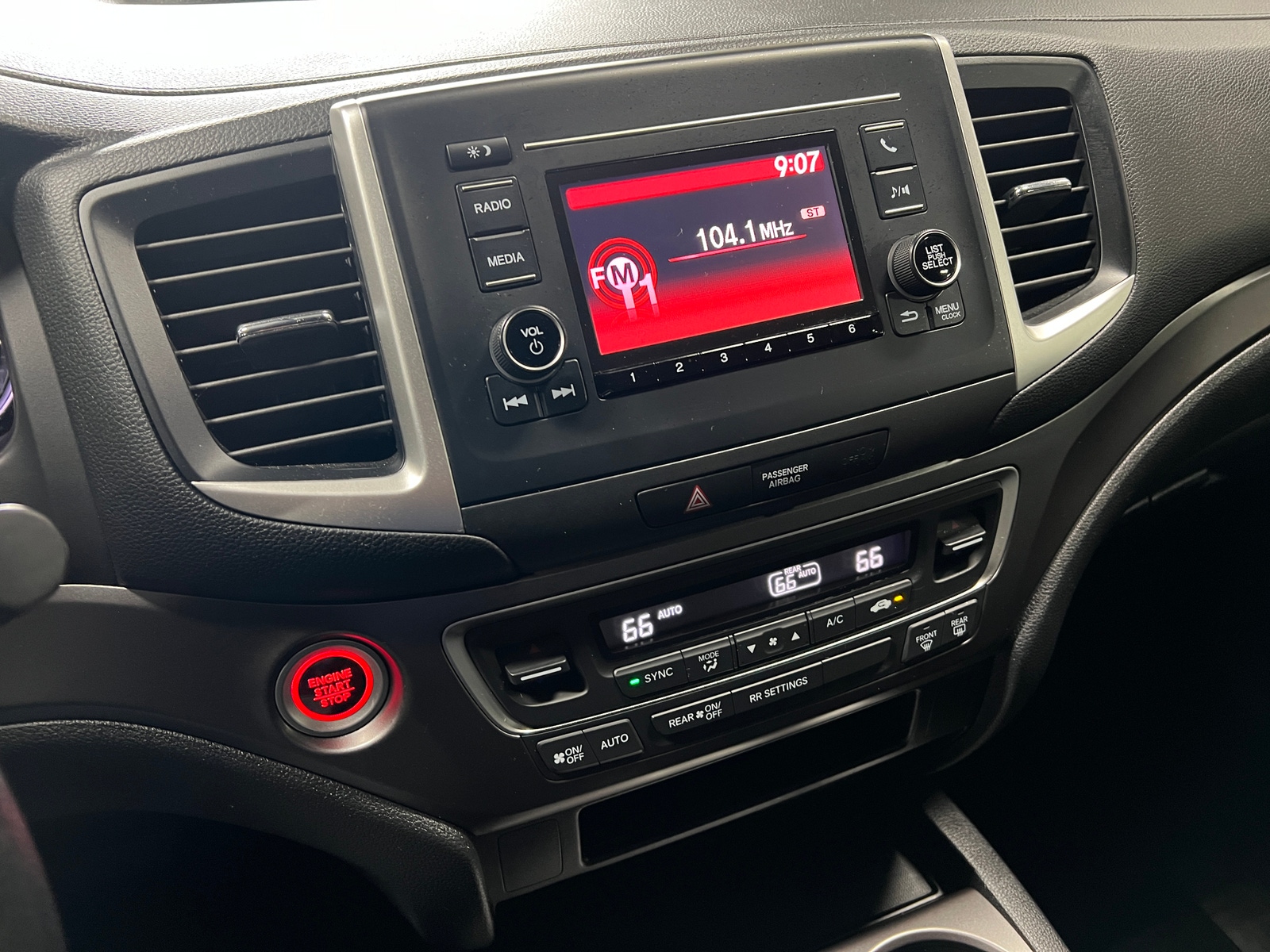 Thumbnail: 2019 Honda Ridgeline - 4