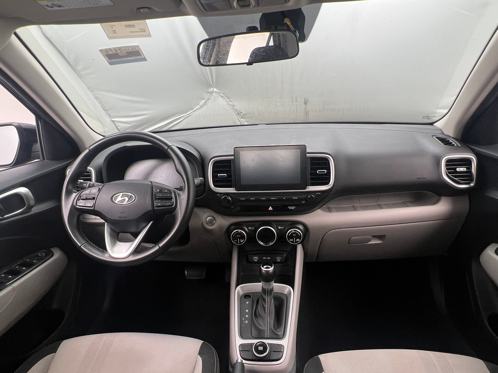 Thumbnail: 2024 Hyundai Venue - 3