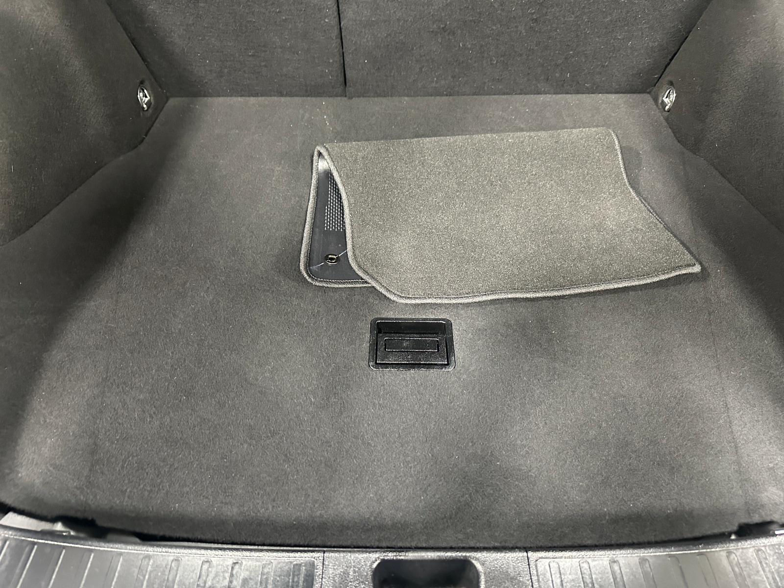 Thumbnail: 2021 Toyota Prius - 7