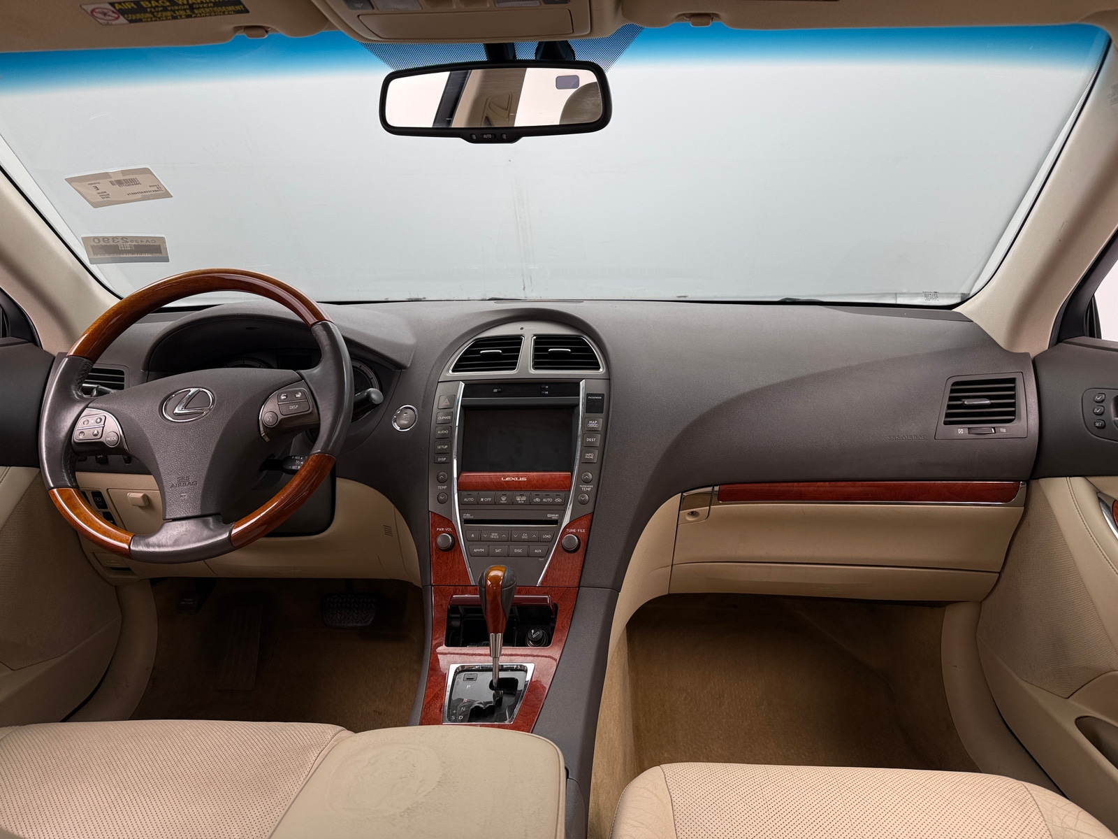 Thumbnail: 2010 Lexus ES - 2