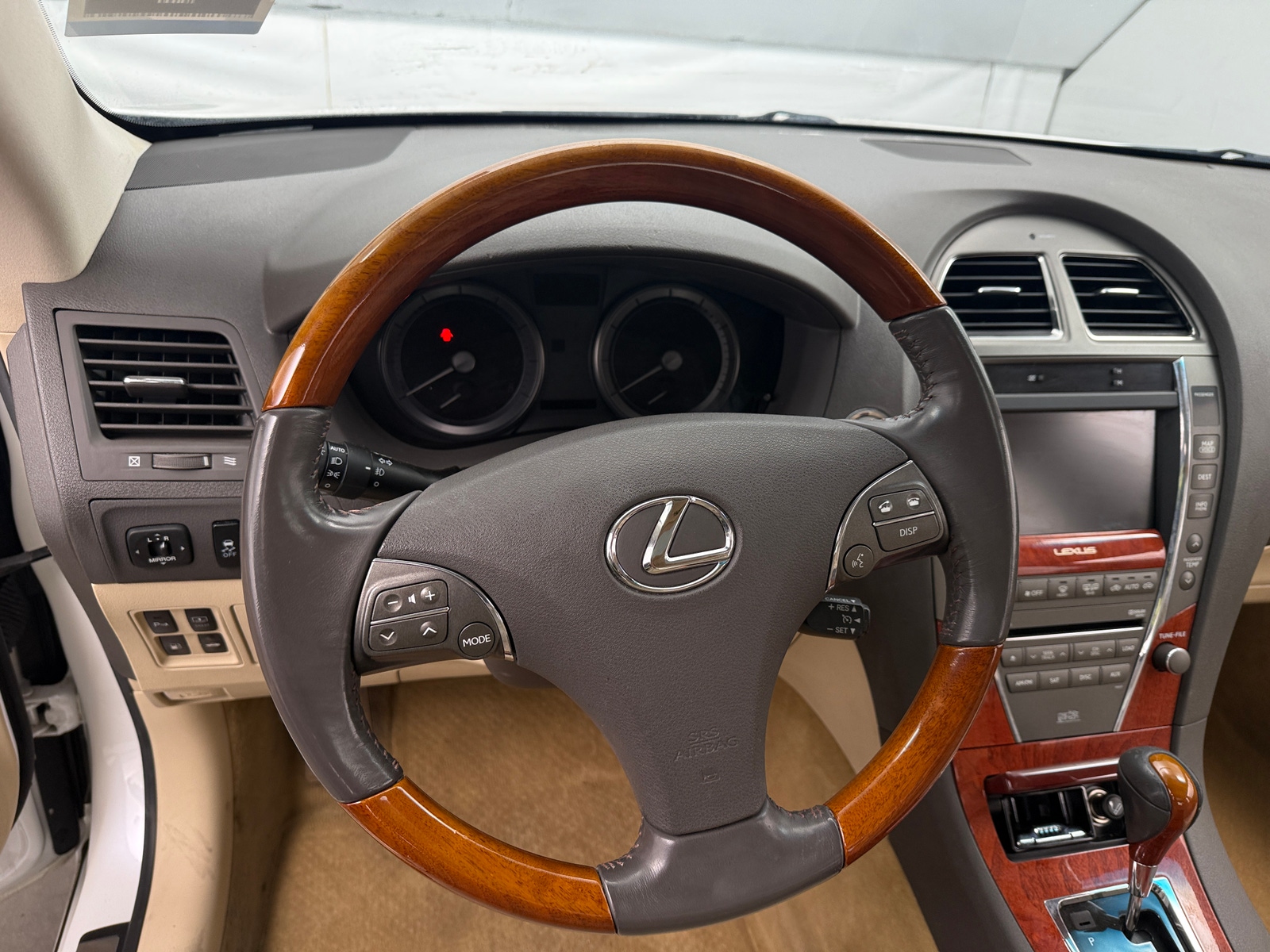Thumbnail: 2010 Lexus ES - 4