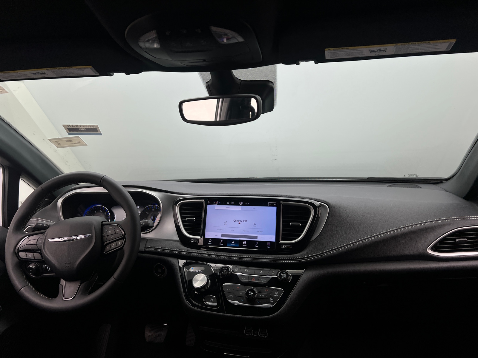 Thumbnail: 2024 Chrysler Pacifica - 3