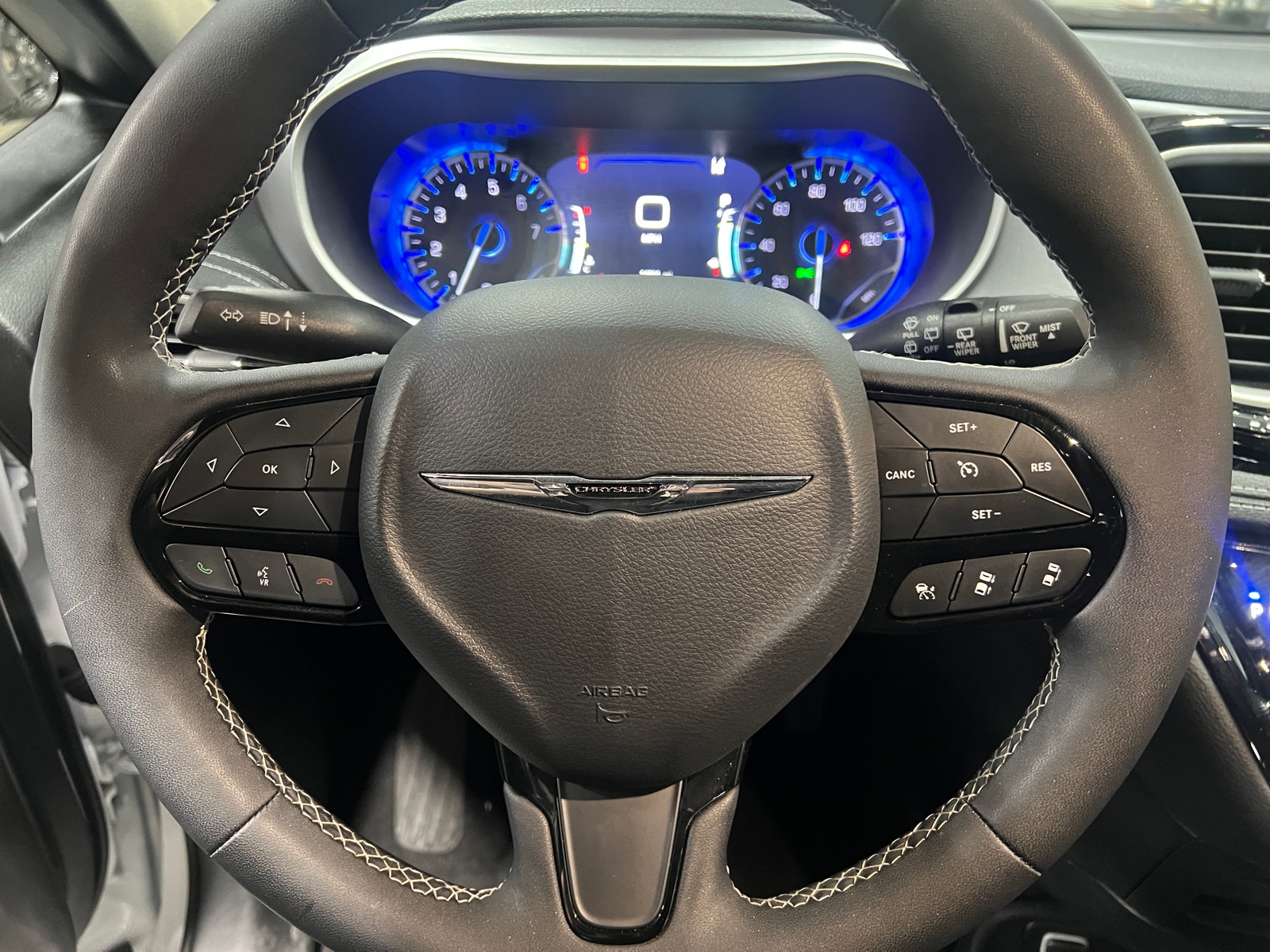 Thumbnail: 2024 Chrysler Pacifica - 5