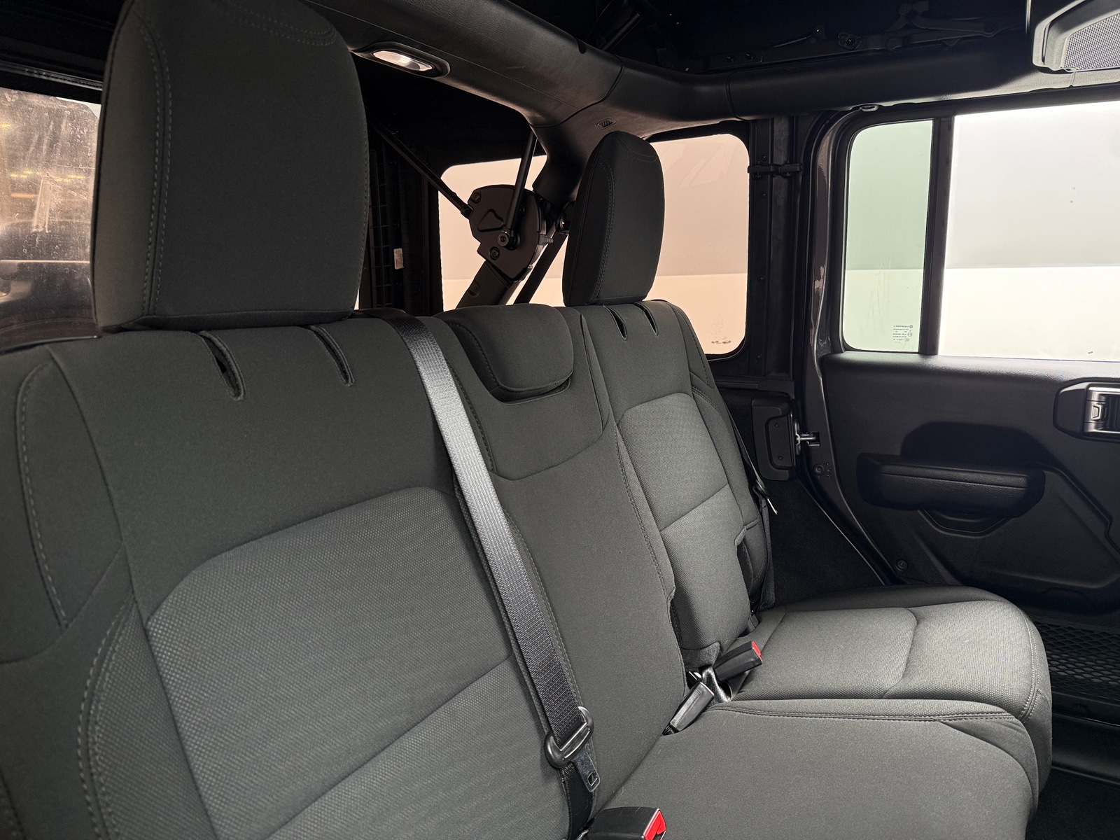 Thumbnail: 2022 Jeep Wrangler - 6