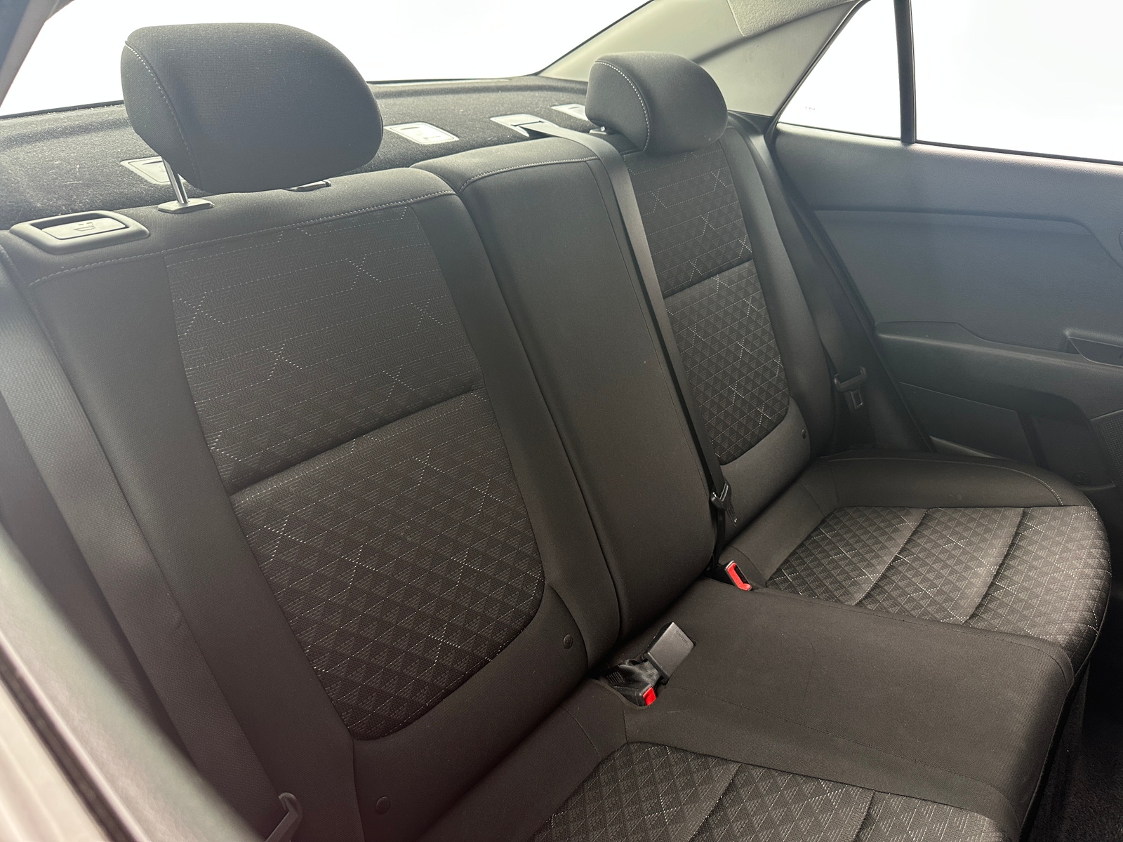 Thumbnail: 2023 Kia Rio - 6