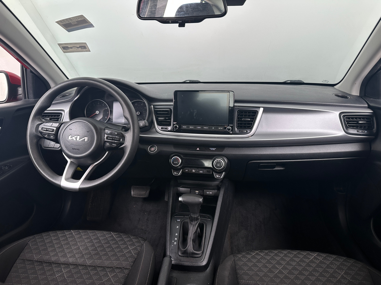 Thumbnail: 2023 Kia Rio - 3