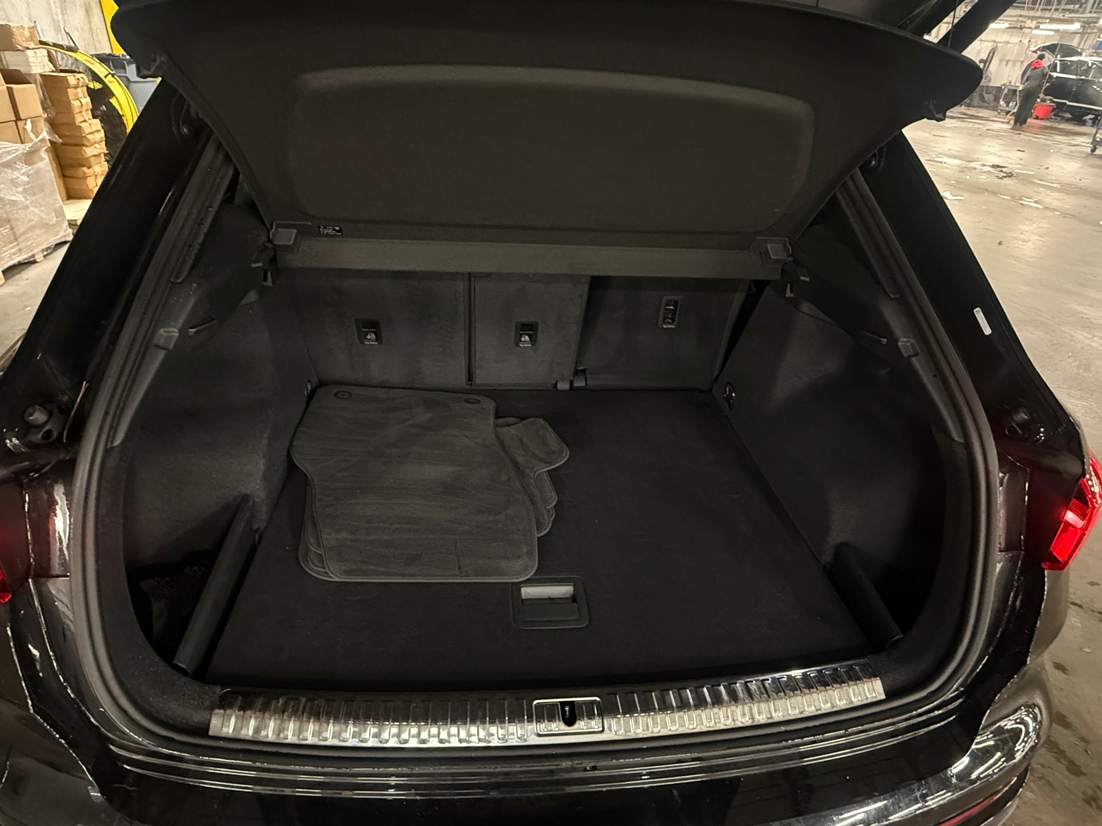 Thumbnail: 2019 Audi Q3 - 6