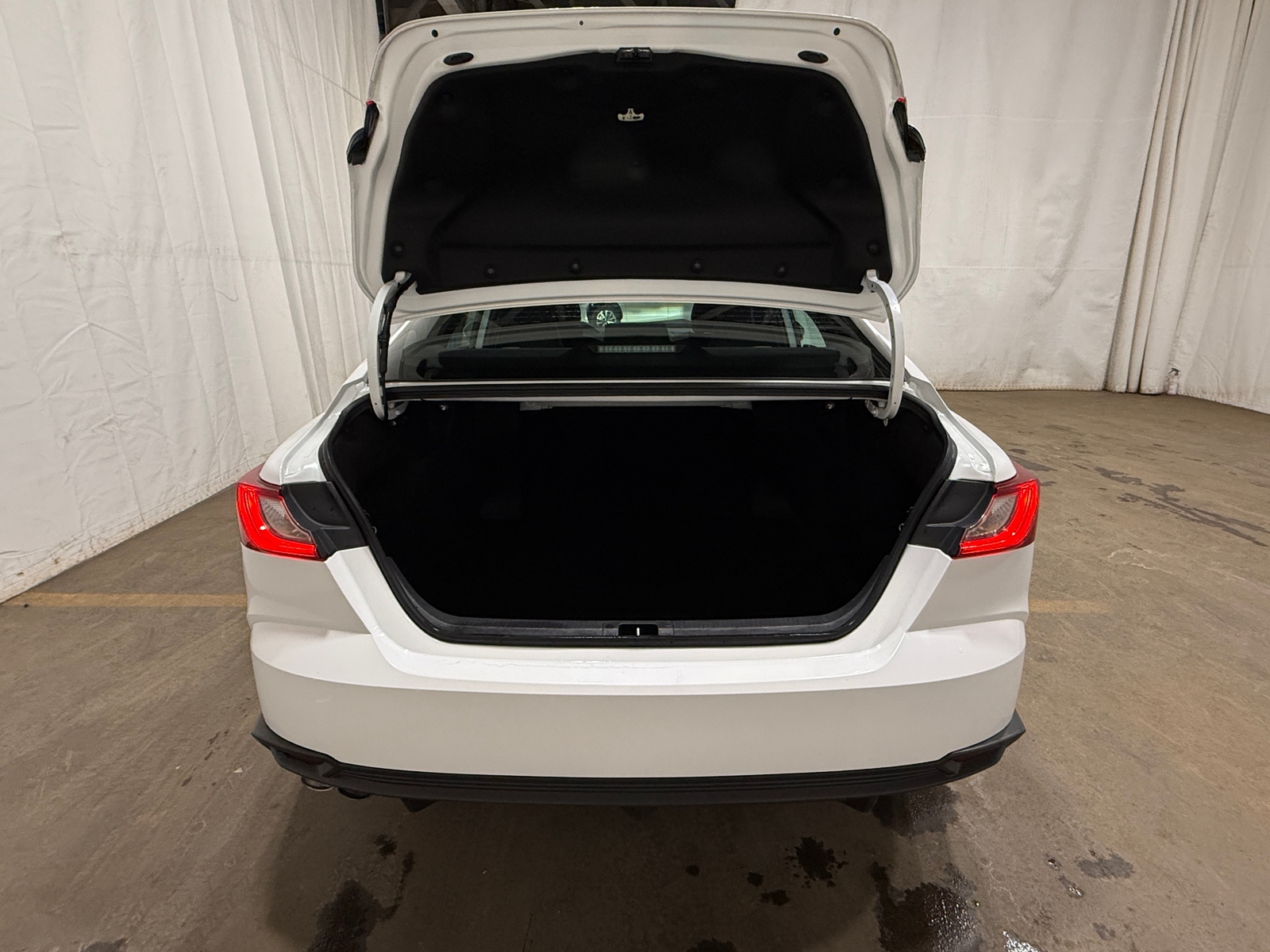 Thumbnail: 2025 Toyota Camry - 7