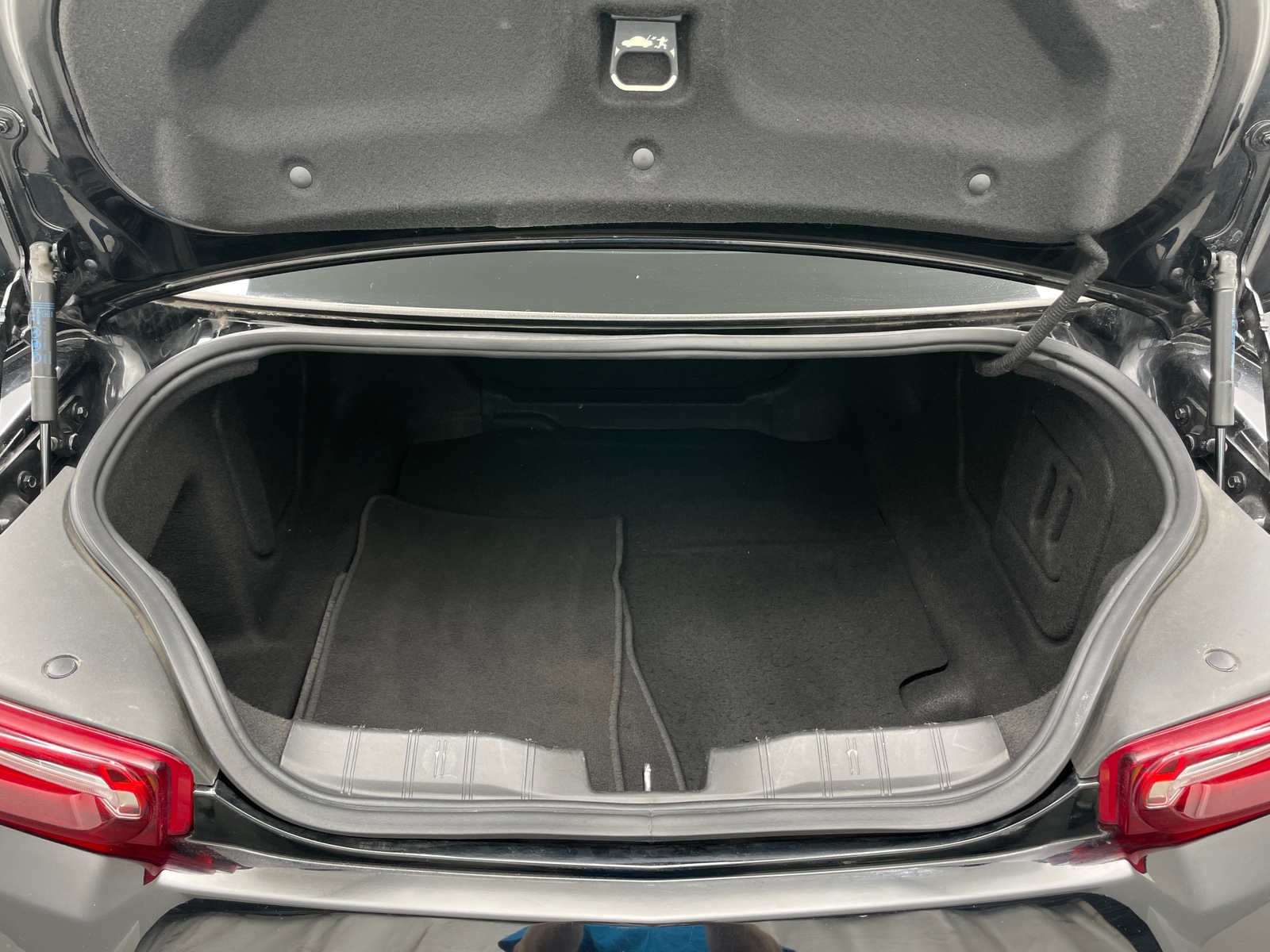 Thumbnail: 2019 Chevrolet Camaro - 5