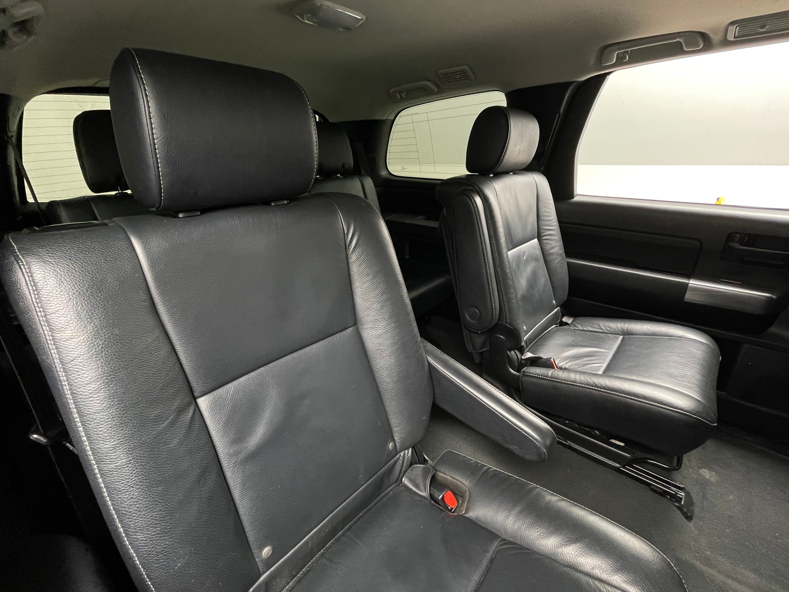 Thumbnail: 2020 Toyota Sequoia - 5