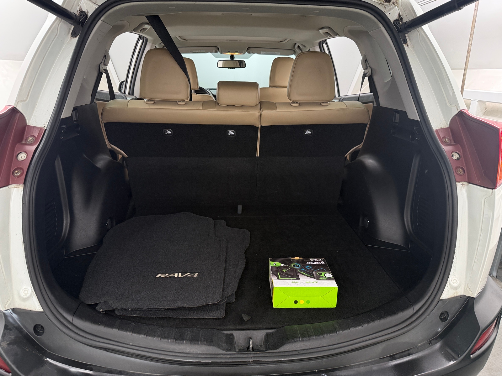 Thumbnail: 2014 Toyota RAV4 - 6