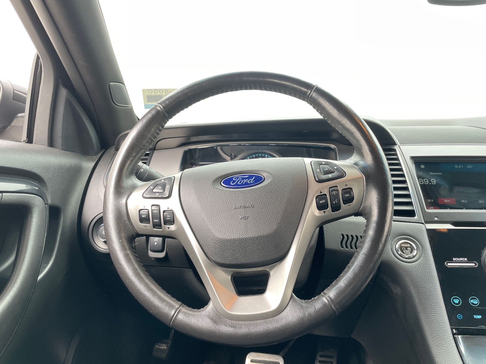 Thumbnail: 2018 Ford Taurus - 4