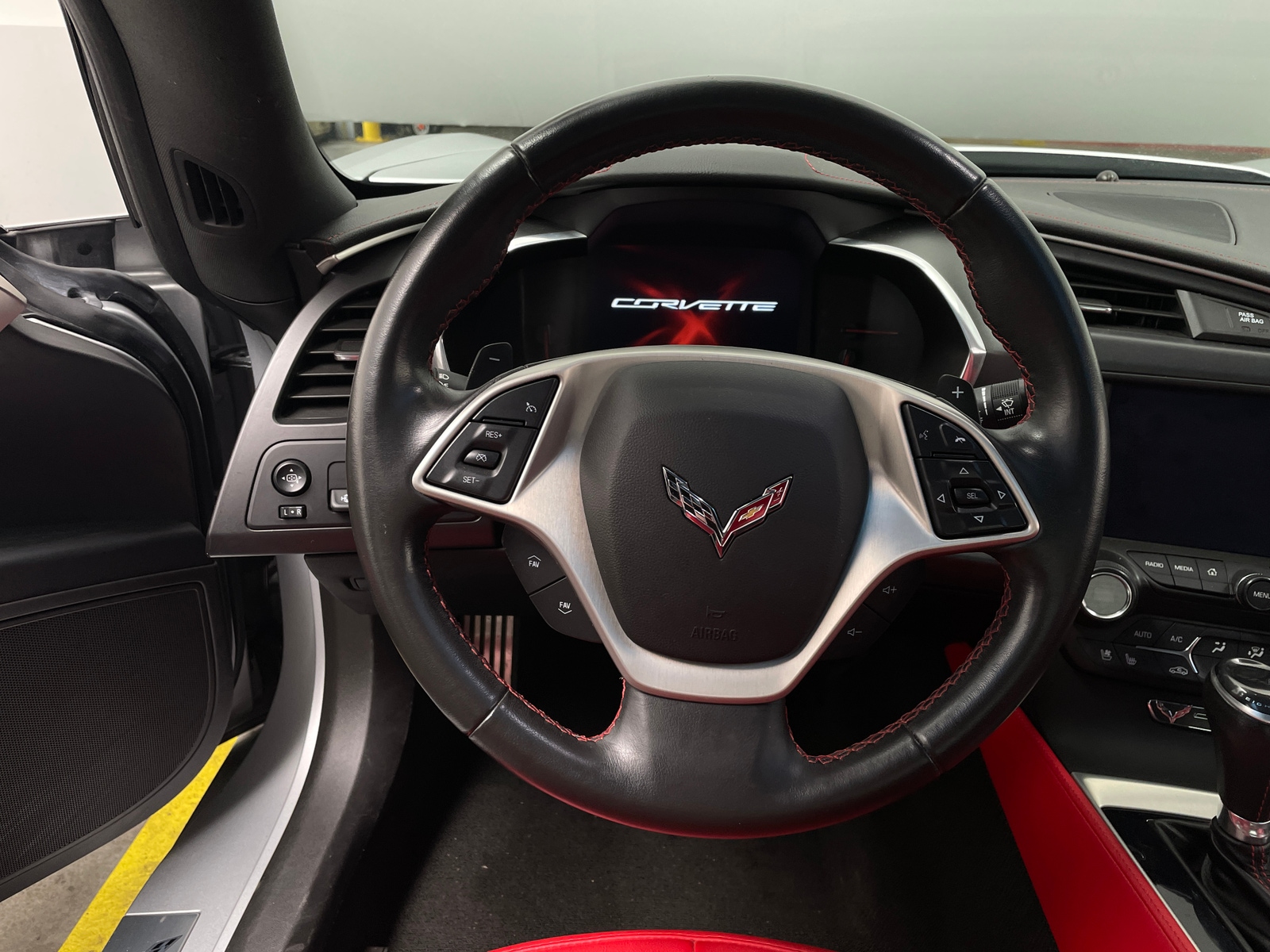 Thumbnail: 2015 Chevrolet Corvette - 3