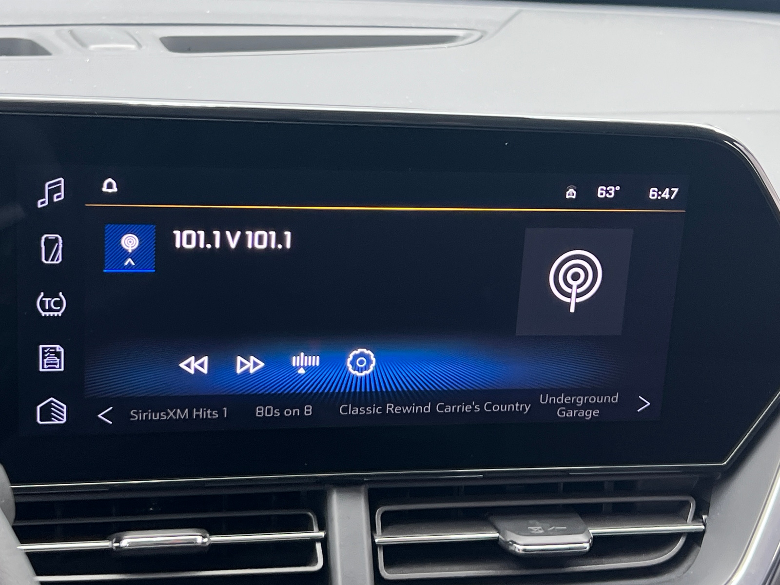 Thumbnail: 2025 Chevrolet Trax - 4