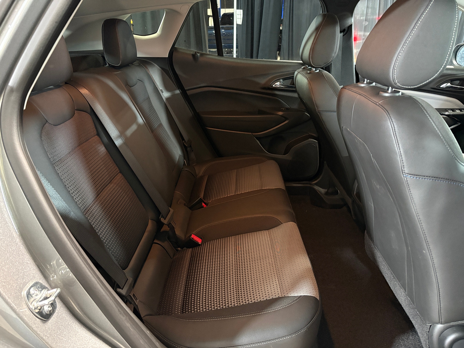 Thumbnail: 2025 Chevrolet Trax - 6