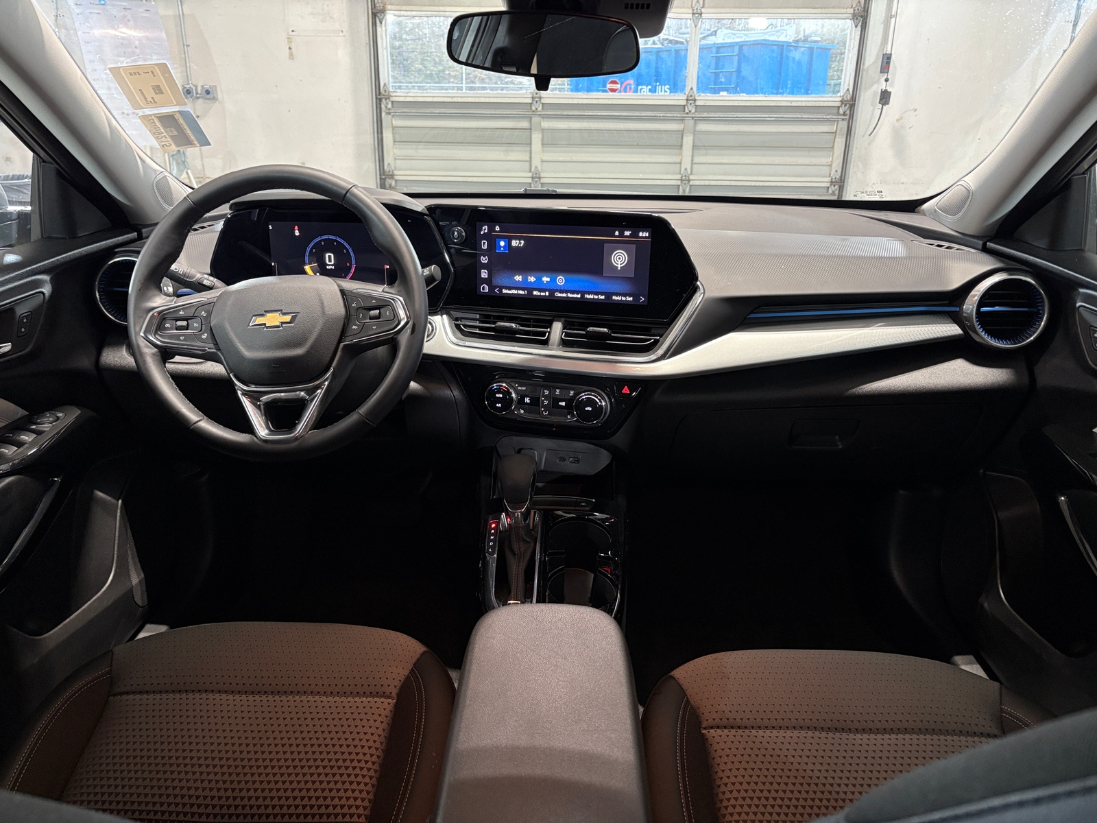 Thumbnail: 2025 Chevrolet Trax - 3