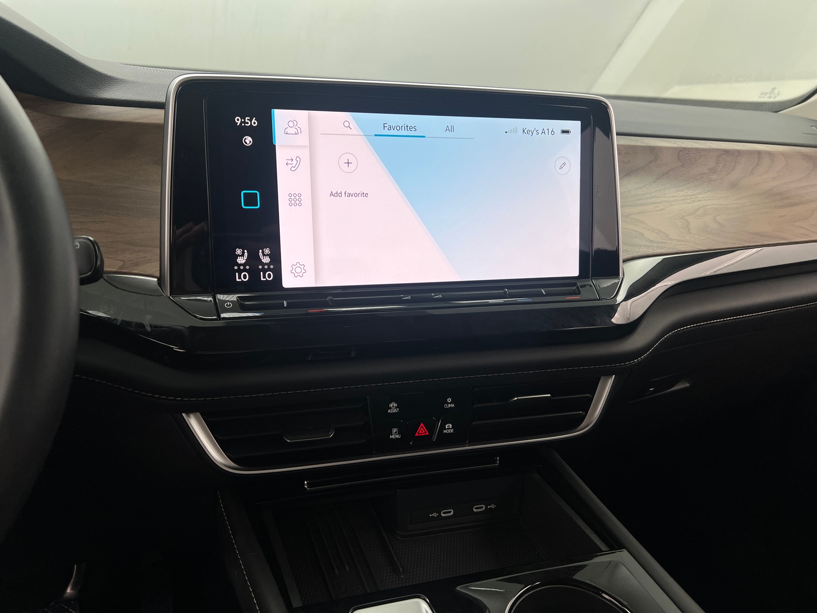 Thumbnail: 2025 Volkswagen Atlas - 3