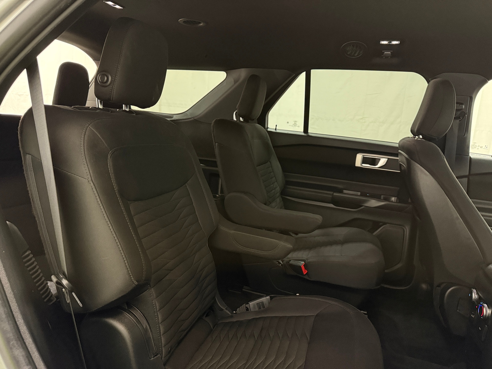 Thumbnail: 2020 Ford Explorer - 6