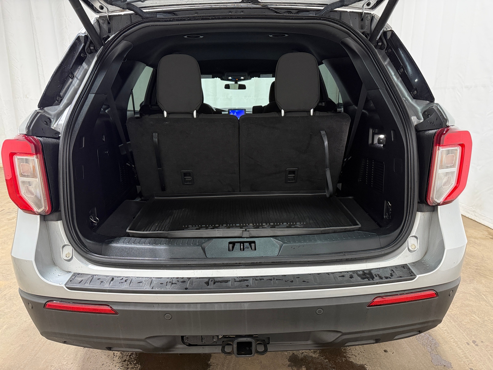 Thumbnail: 2020 Ford Explorer - 7