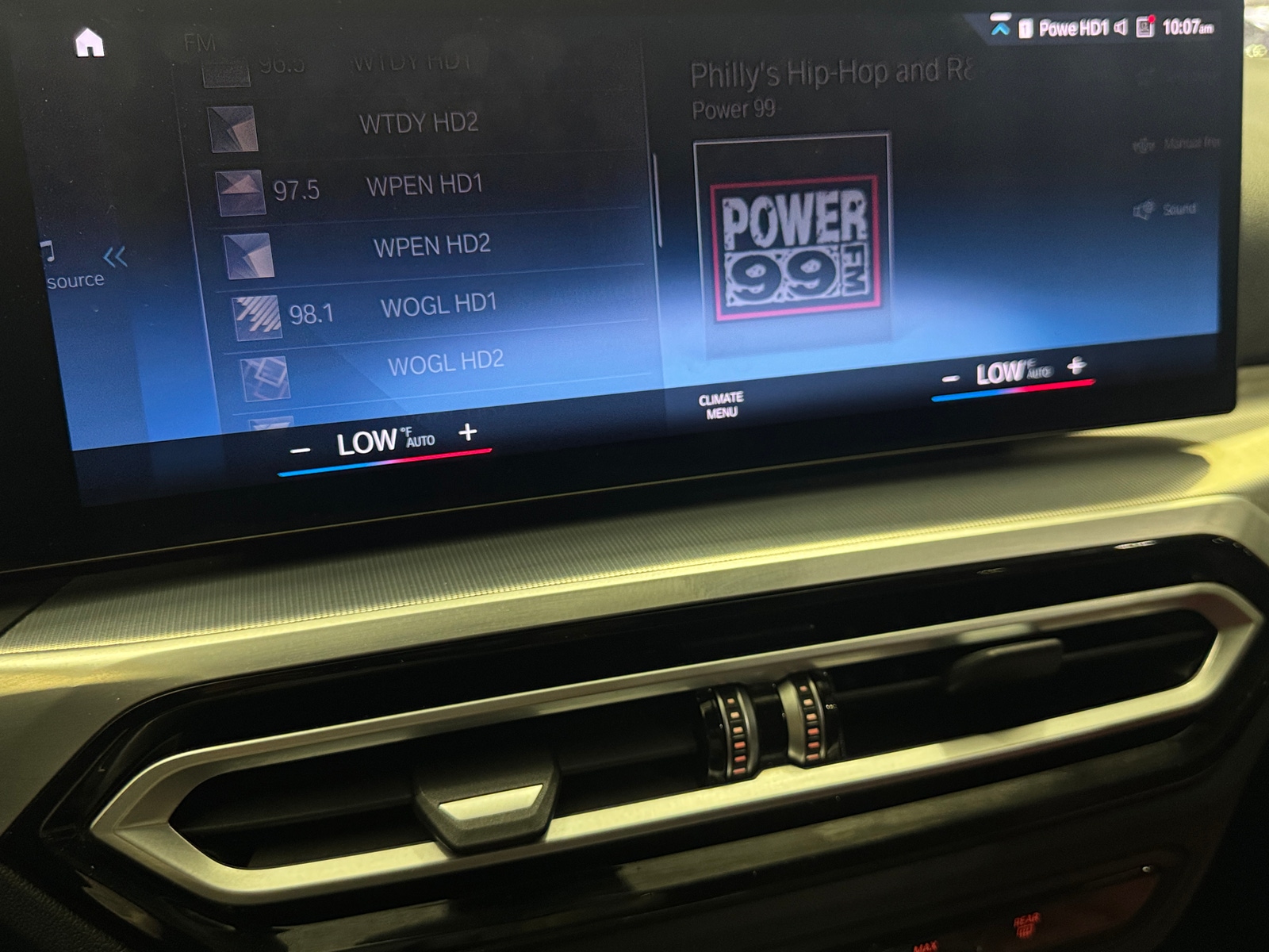 Thumbnail: 2023 BMW i4 - 3