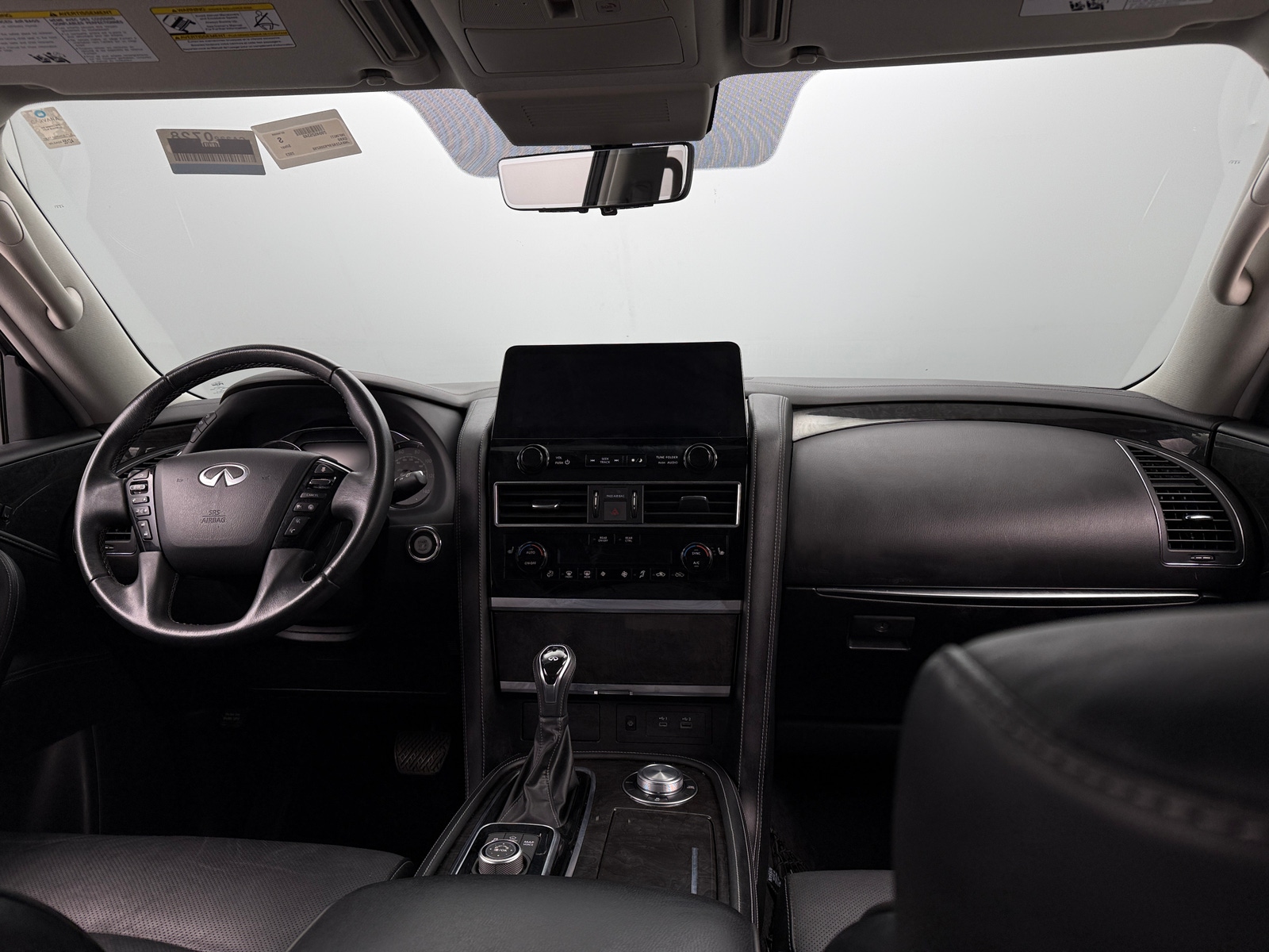 Thumbnail: 2023 INFINITI QX80 - 2